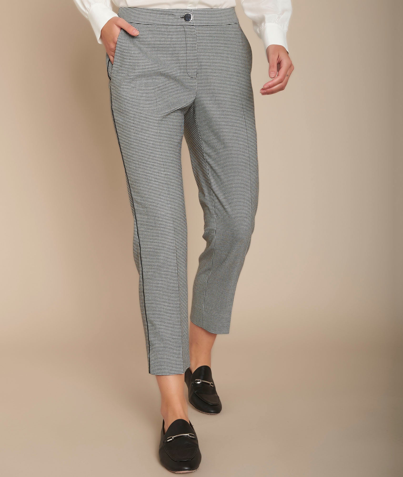 Pantalon cigarette imprimé pied de poule Suzanne Faume - seconde main