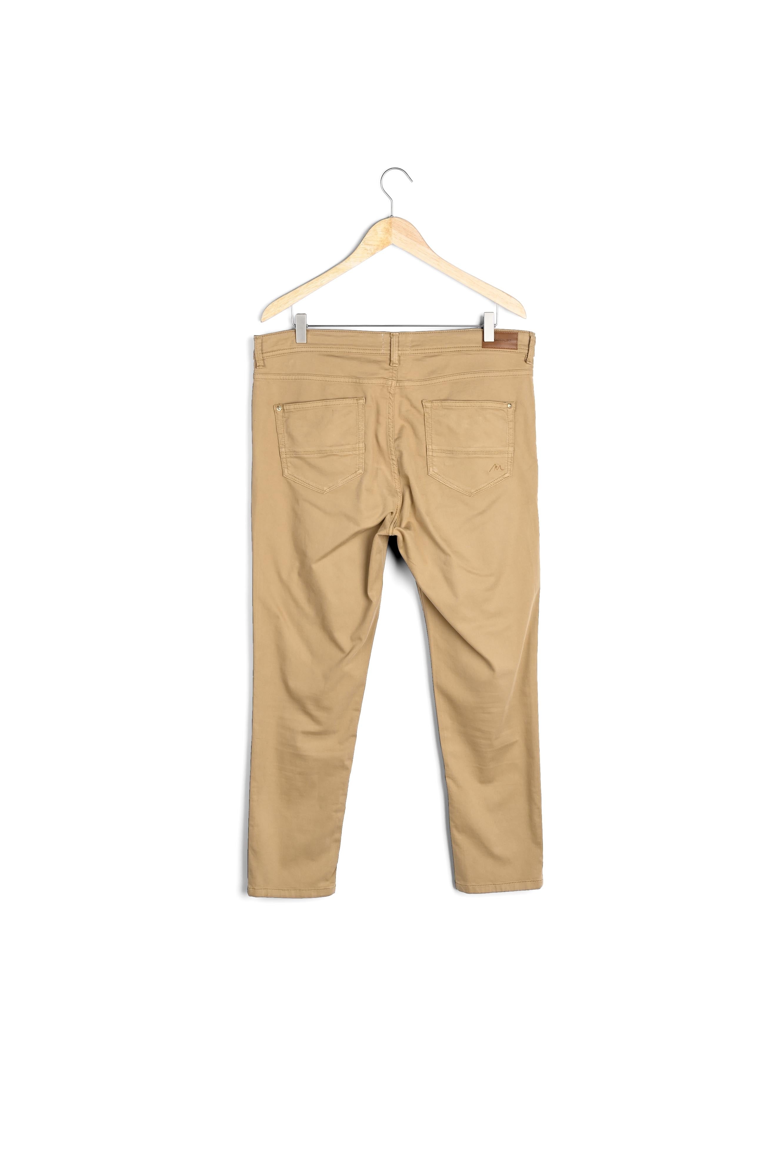 L'iconique slim jean satin de coton camel Sultan Faume - seconde main