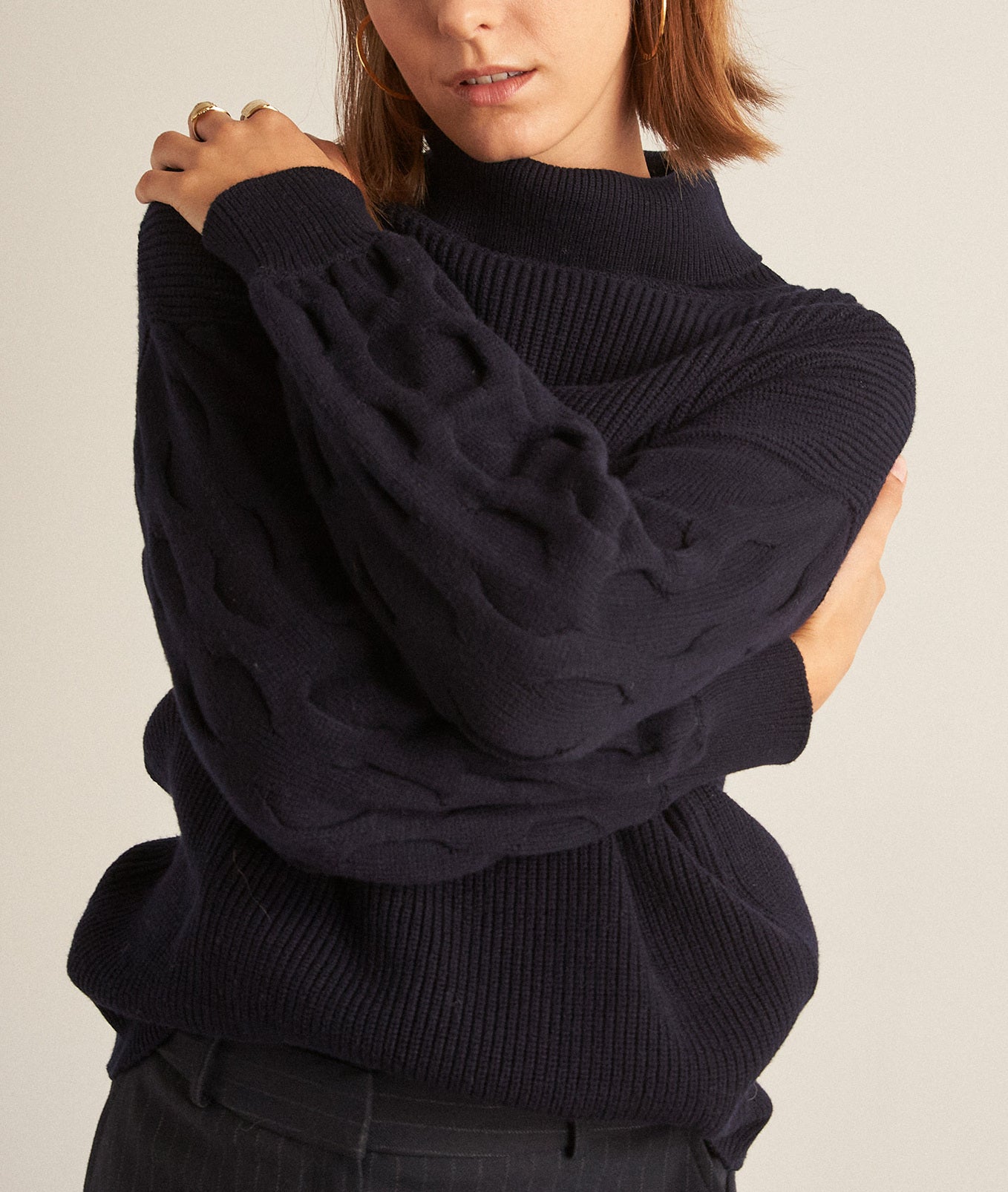 Pull en viscose EcoVero marine Benito Faume - seconde main