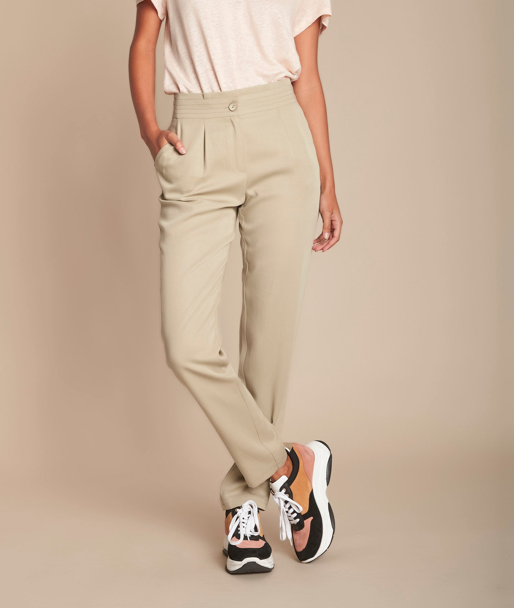 Pantalon argile cigarette Elfe Faume - seconde main