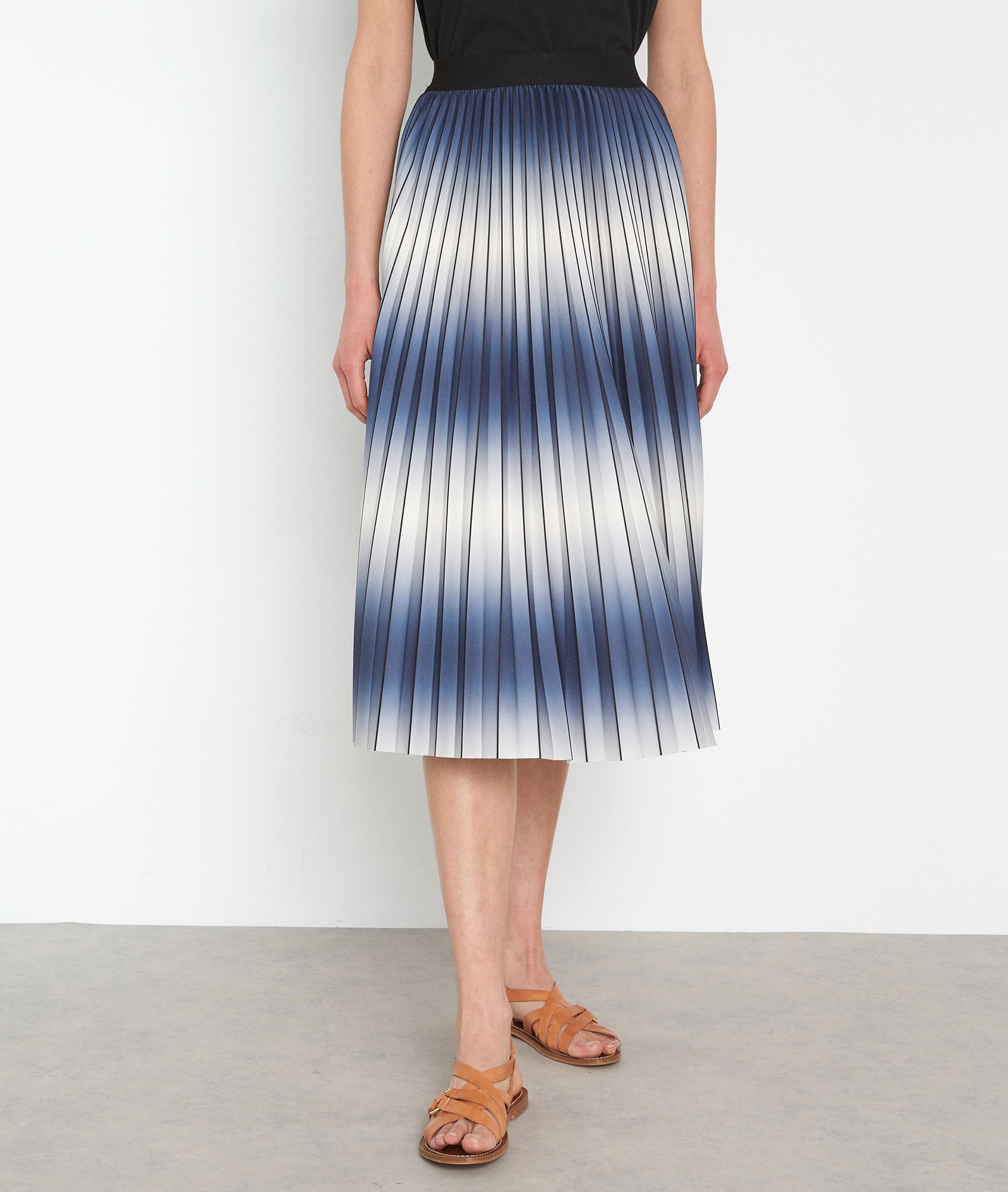 Jupe longue plissée tie and dye marine Dora Faume - seconde main