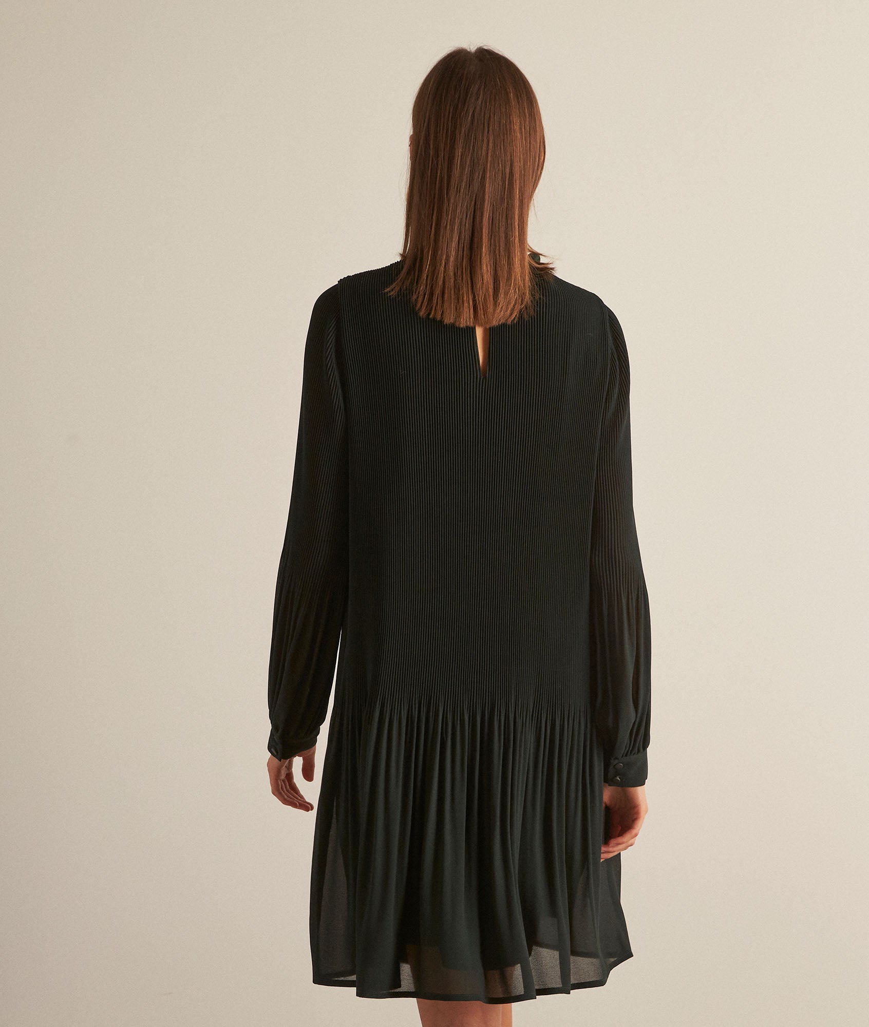 Robe courte plissée vert sapin Sylena Faume - seconde main