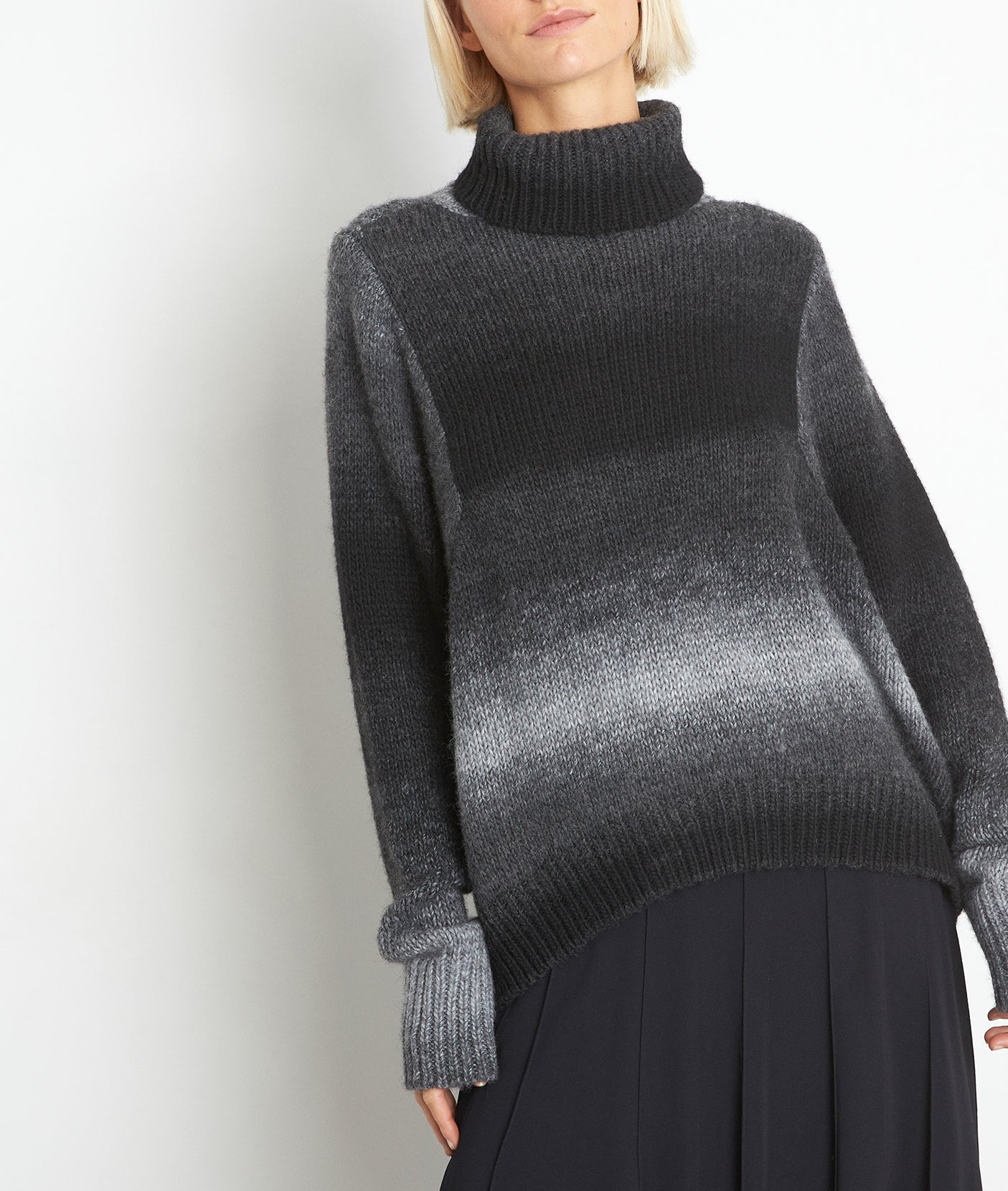 Pull col roulé dégradé noir Taj Faume - seconde main