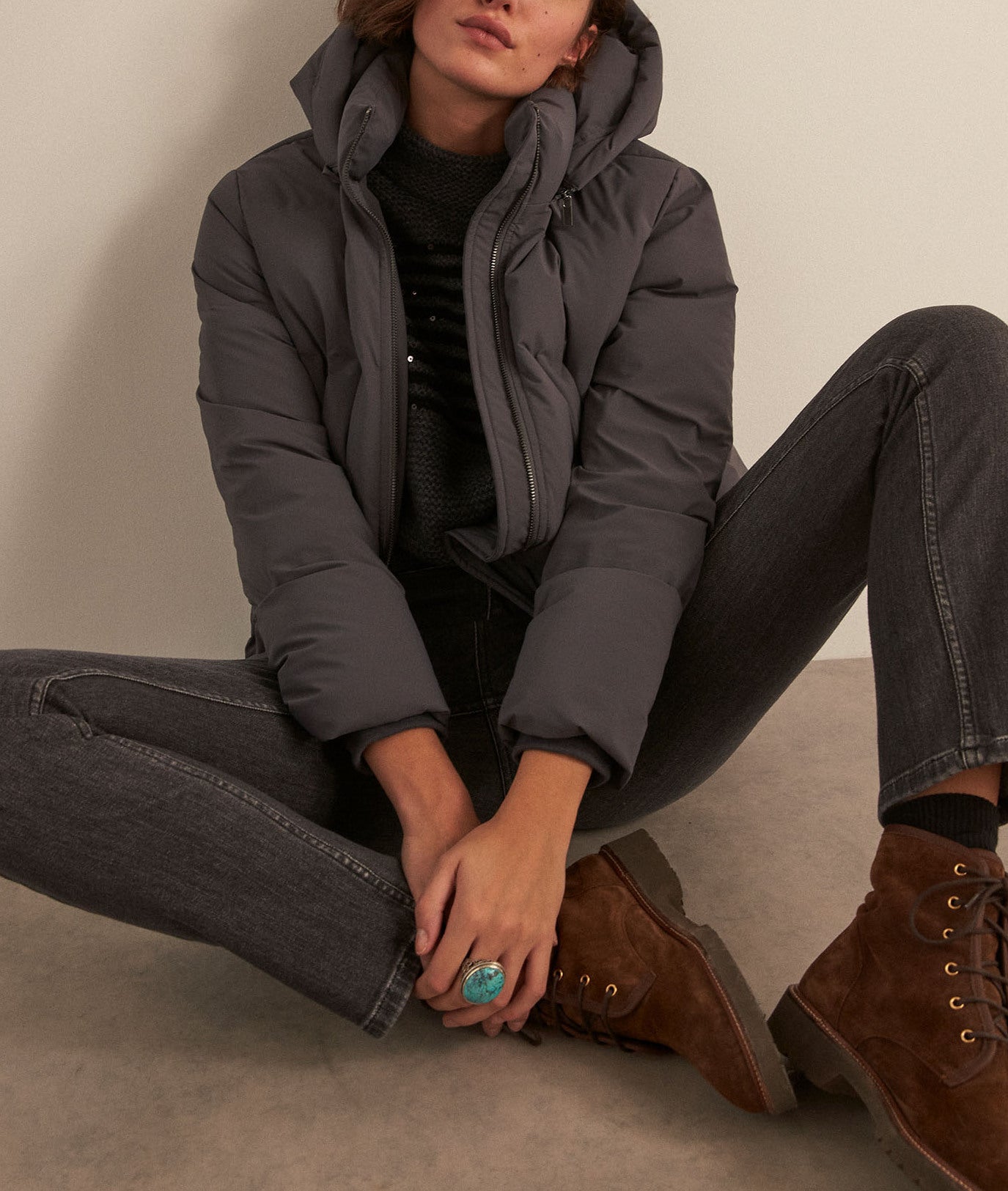 Pull en laine rebrodé de sequins anthracite Blakea Faume - seconde main