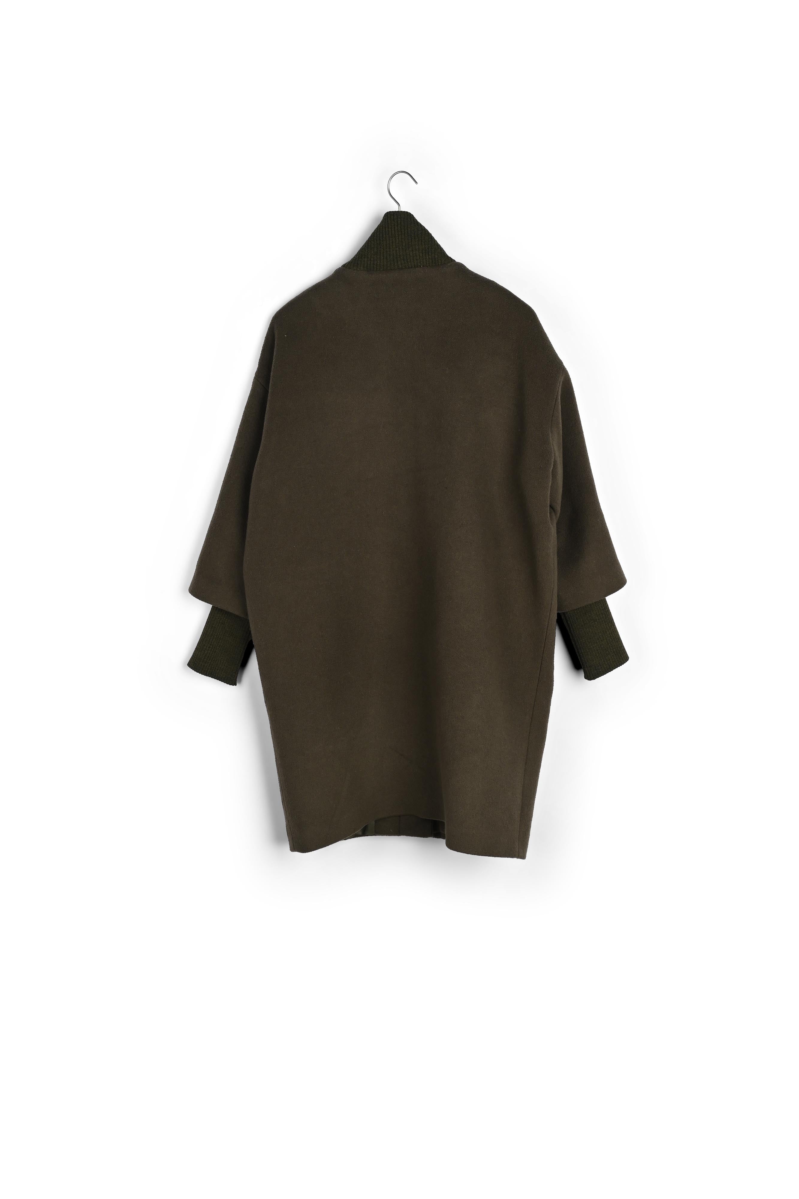 Manteau en laine recyclée kaki Magda Faume - seconde main