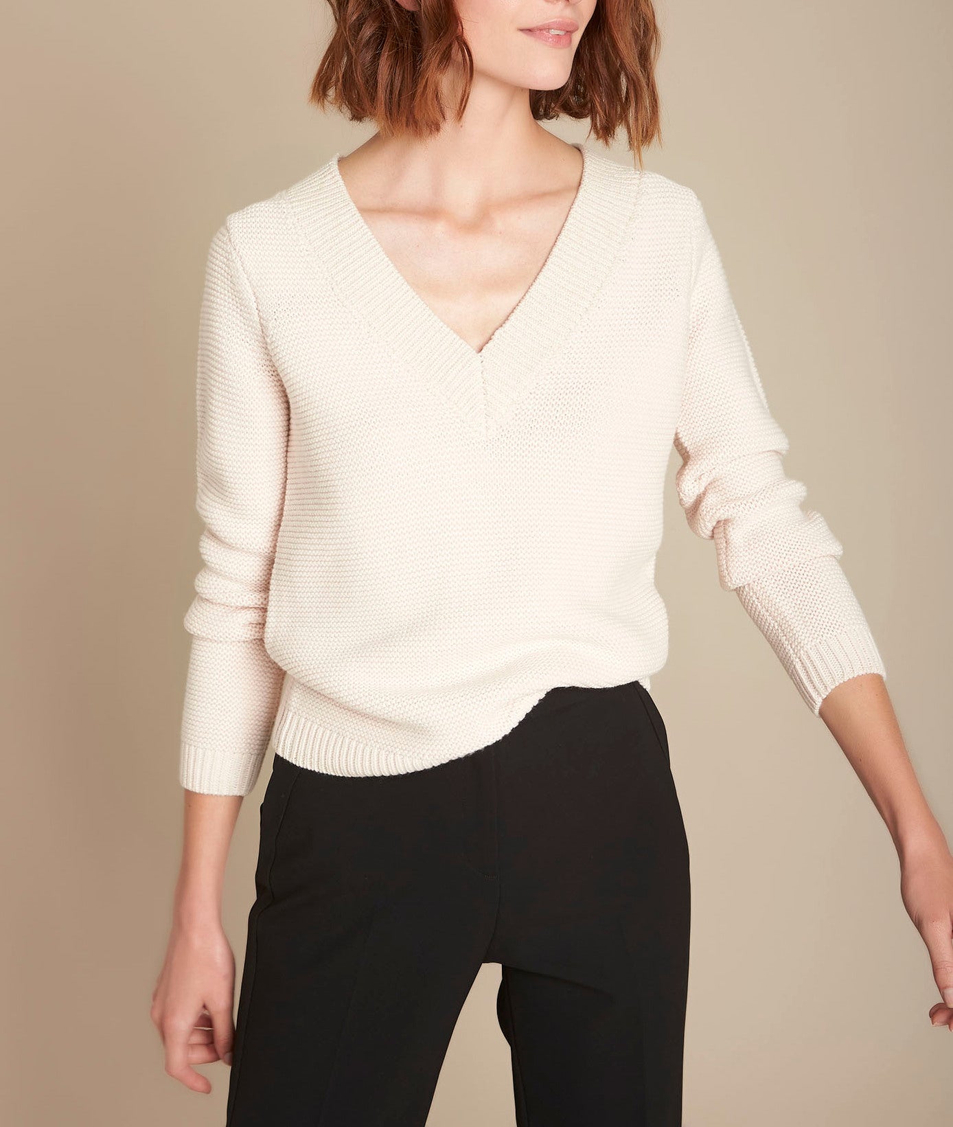 Pull nude col V Fil Faume - seconde main