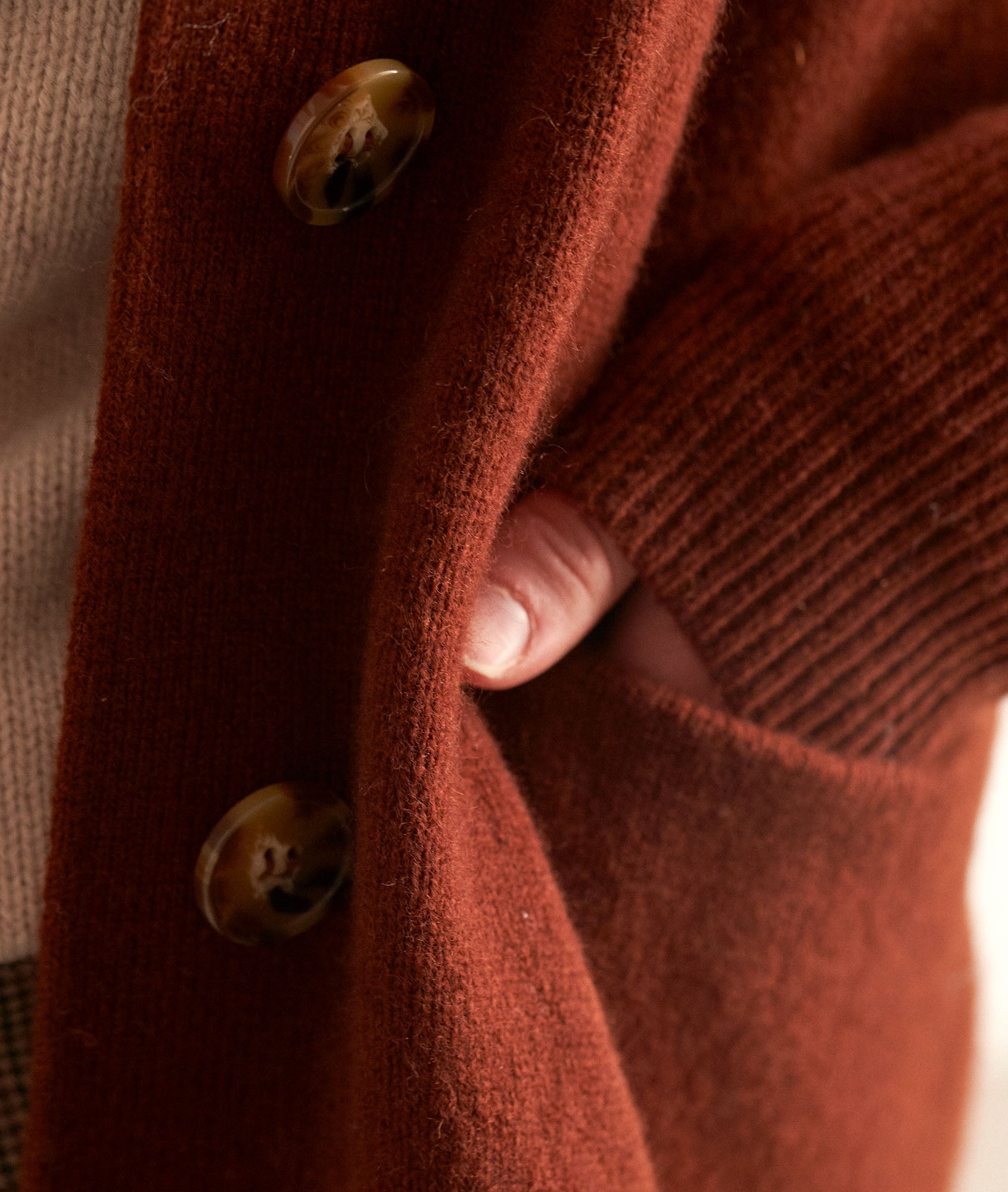 Cardigan en laine repsonsable marron Brooklyn Faume - seconde main