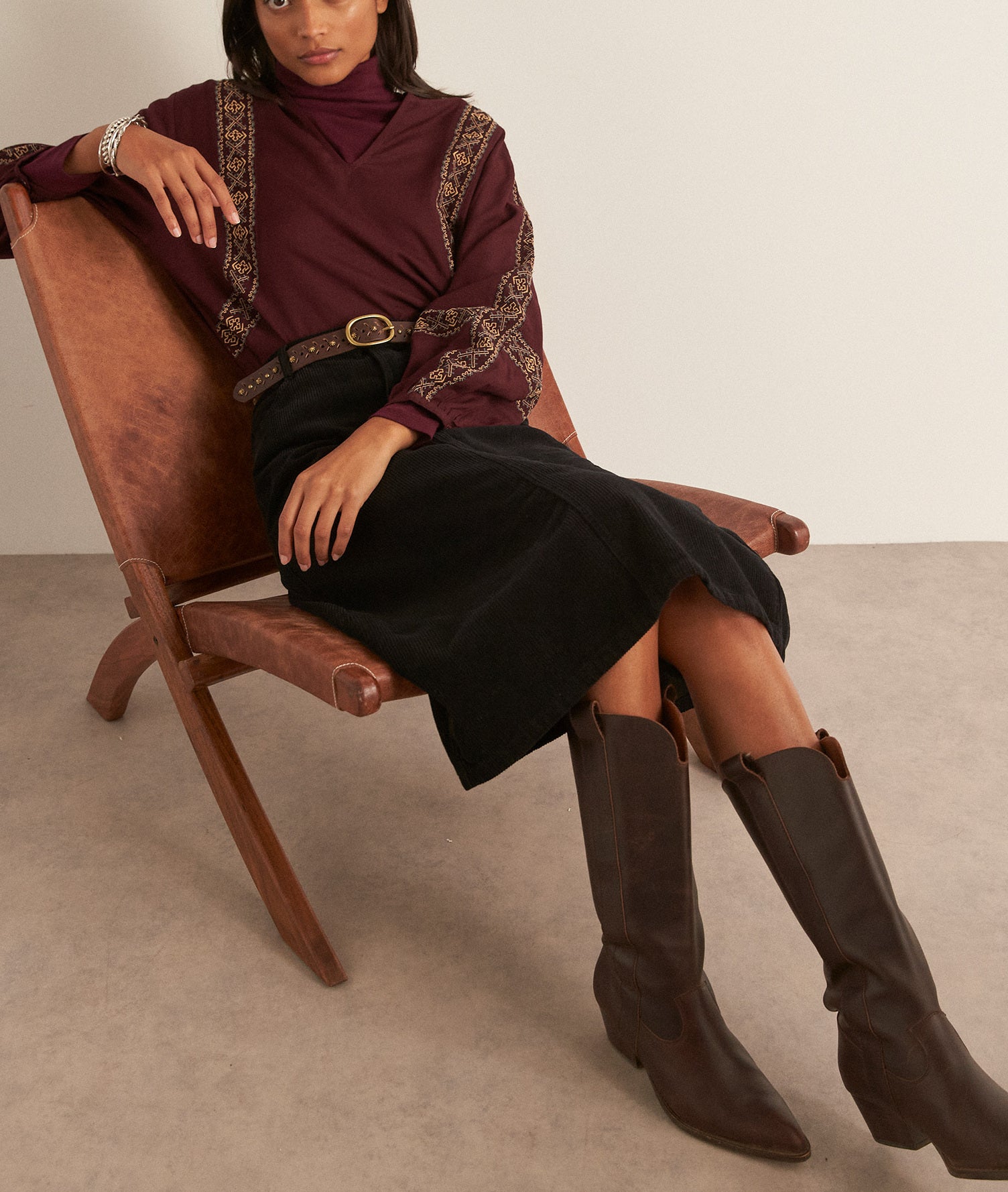 Jupe crayon en velours côtelé noir Kayne Faume - seconde main