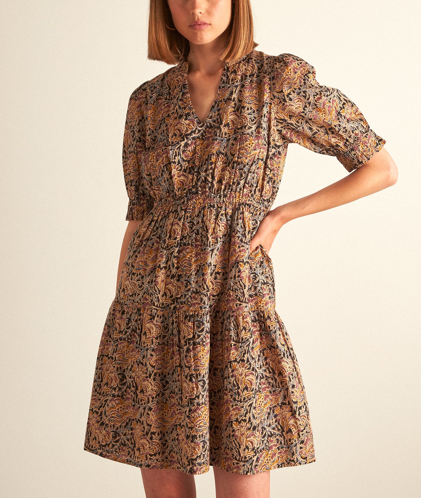 Robe courte en coton imprimé ocre HIVY Faume - seconde main