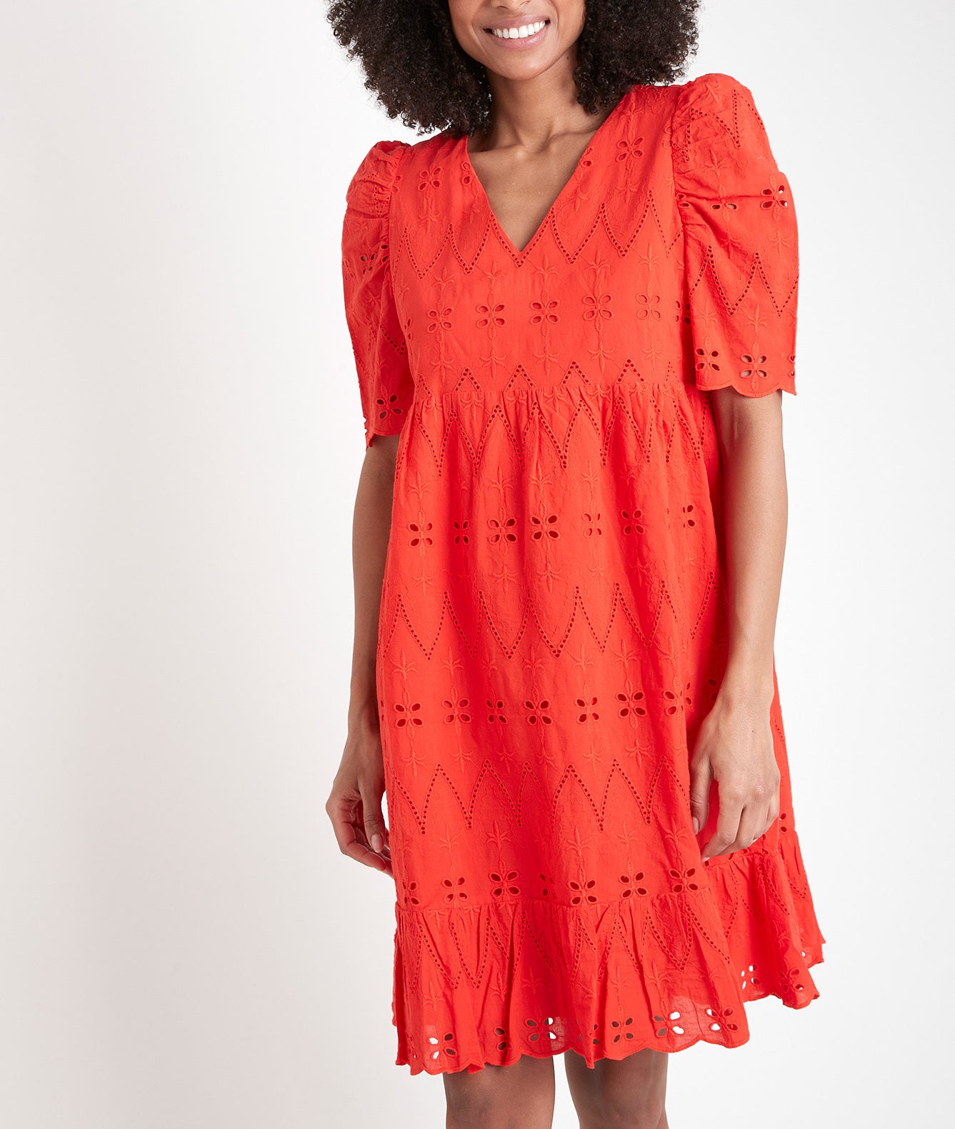Robe courte corail en coton biologique brodé Lamie Faume - seconde main