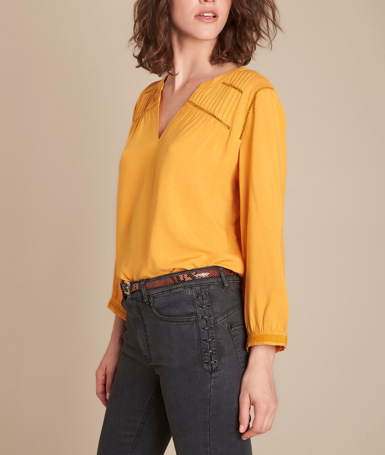 Blouse en dentelle ambre Maureen Faume - seconde main