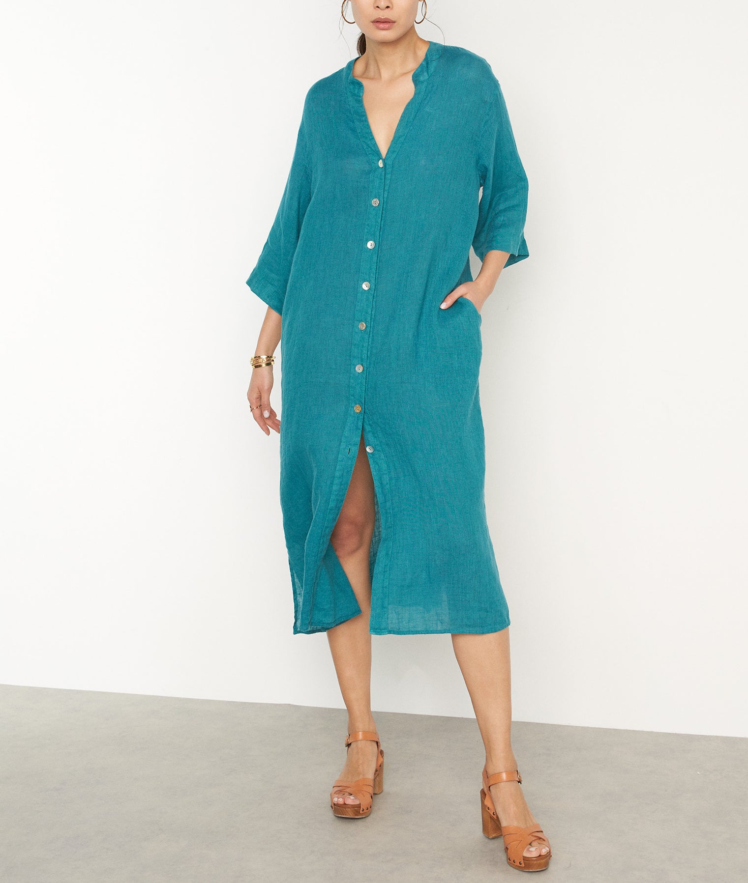 Robe longue boutonnée en lin turquoise Hajar Faume - seconde main