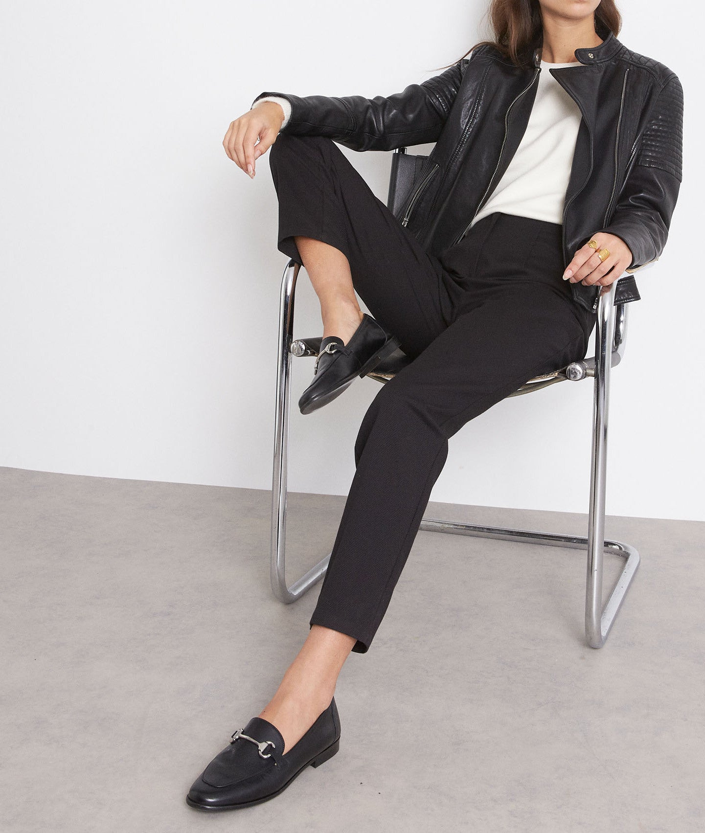 Pantalon ajusté en twill noir Delice Faume - seconde main