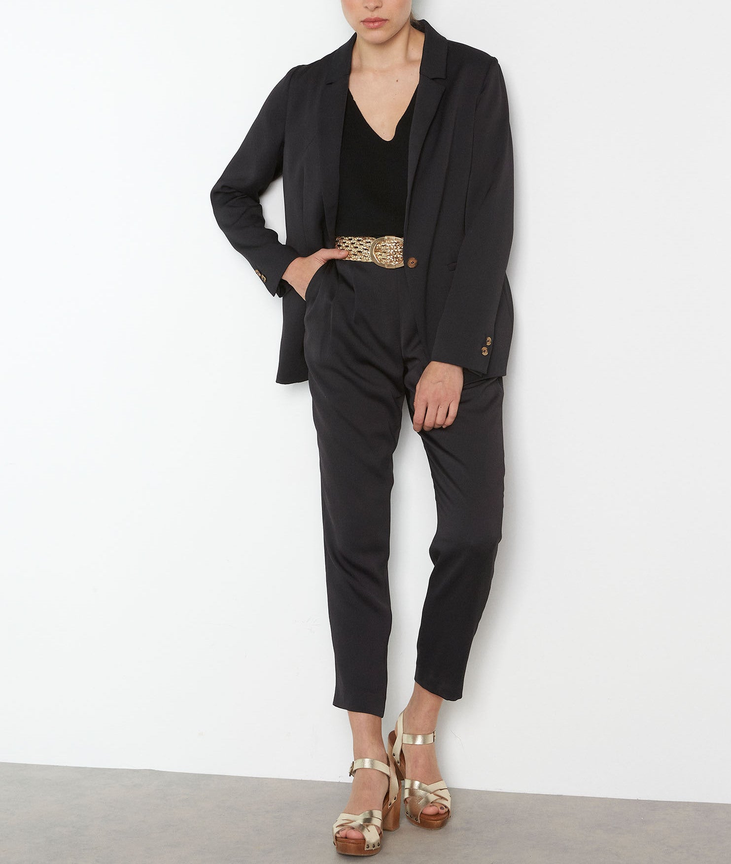 Pantalons de tailleur en satin noir Flynn Faume - seconde main