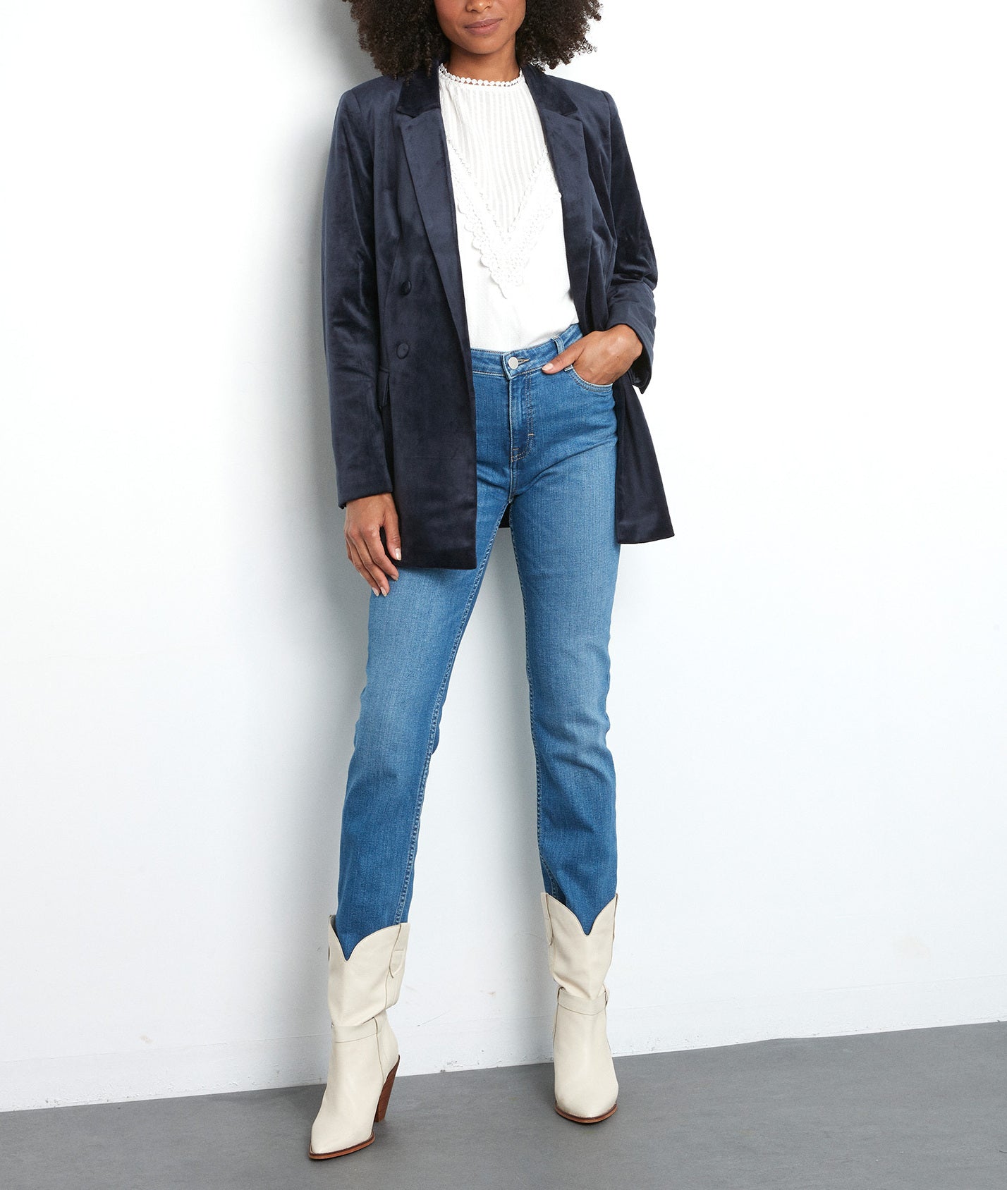 L'iconique blazer Florine en velours bleu marine Faume - seconde main