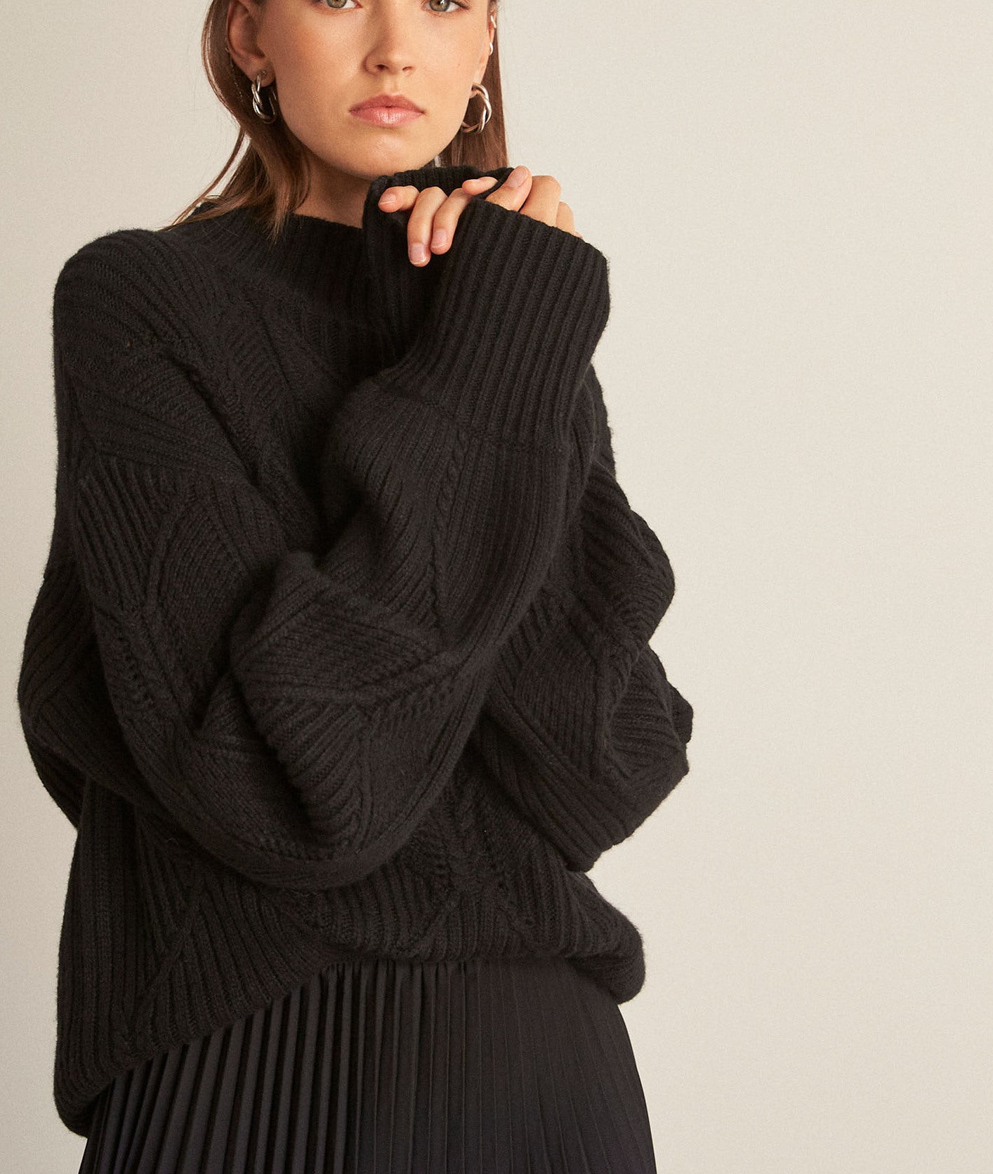 Pull noir en laine à col montant Barney Faume - seconde main