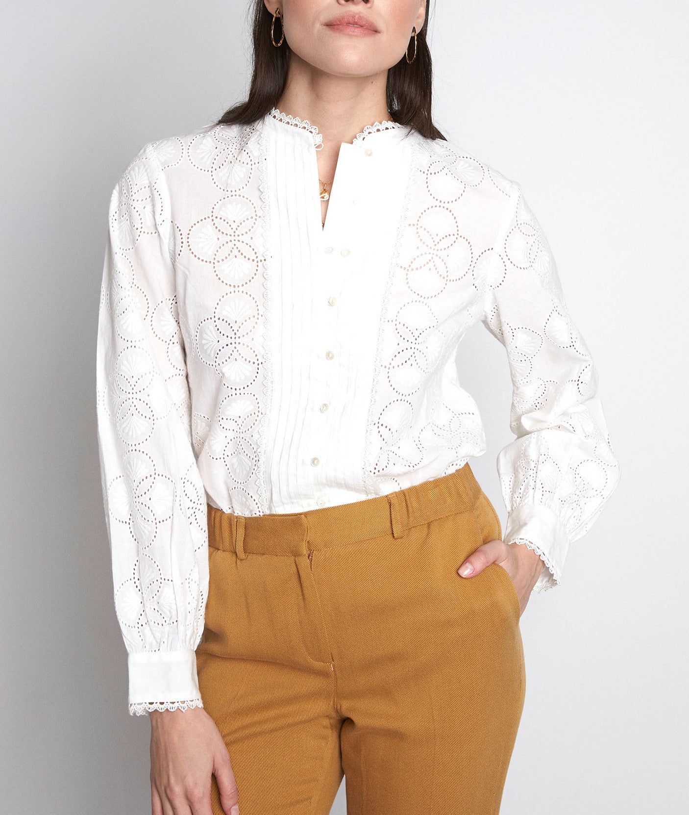 Chemise romantique en coton brodé blanc Lola Faume - seconde main