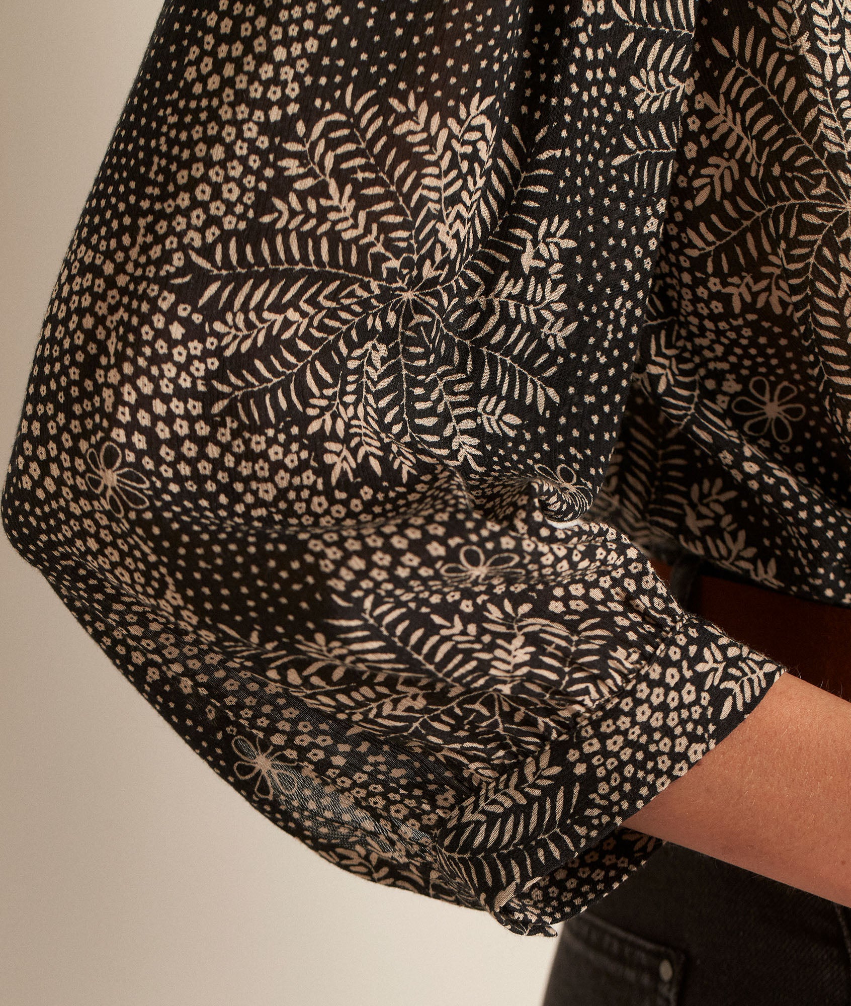 Blouse fluide imprimée noire Elsa Faume - seconde main