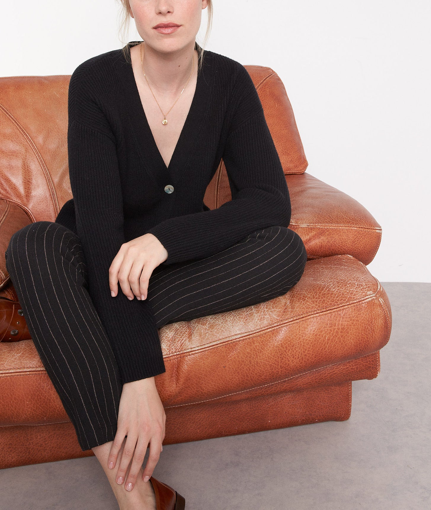 Pantalon chino en coton rayé noir Noor Faume - seconde main