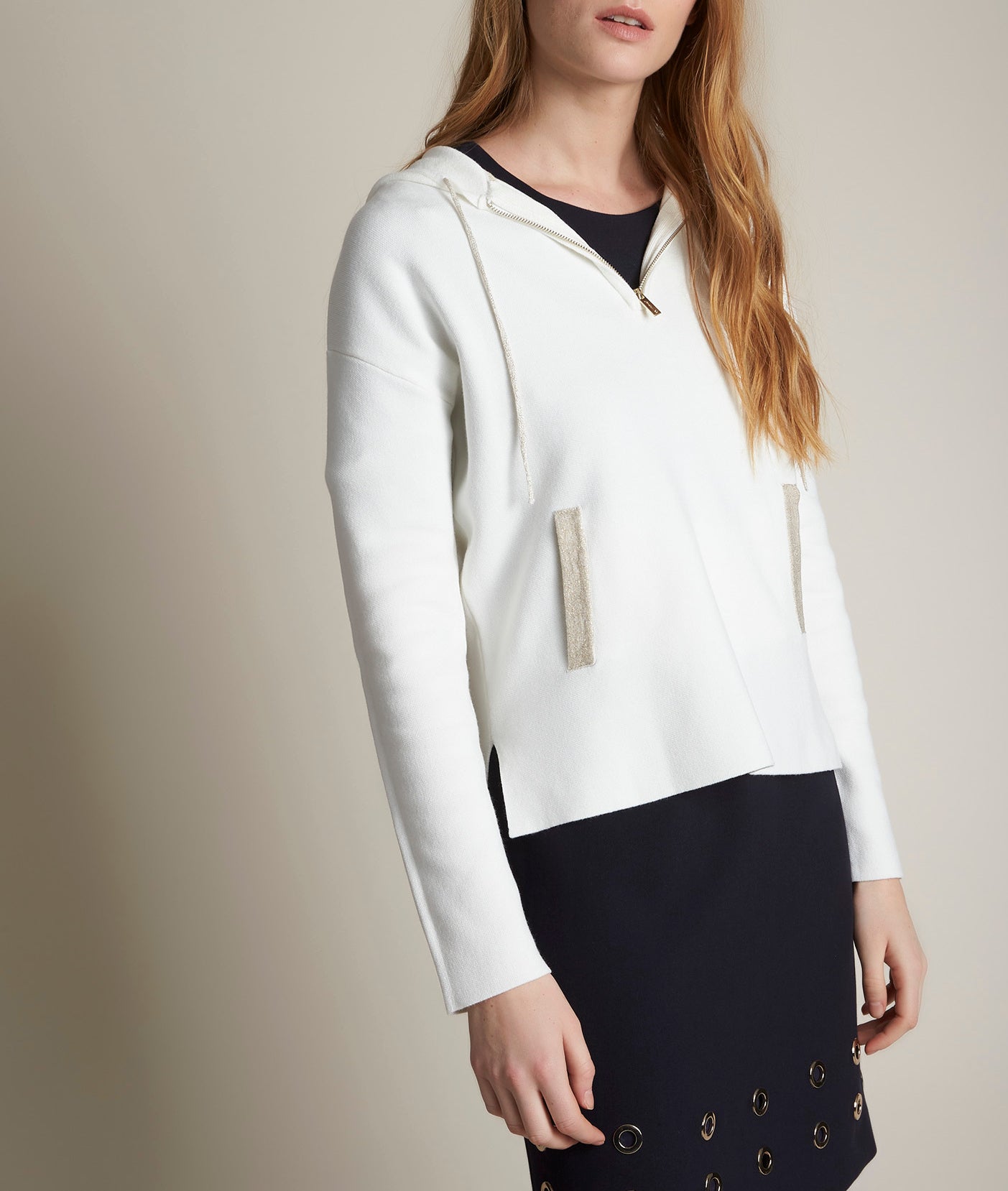 Pull à capuche écru Danemone Faume - seconde main