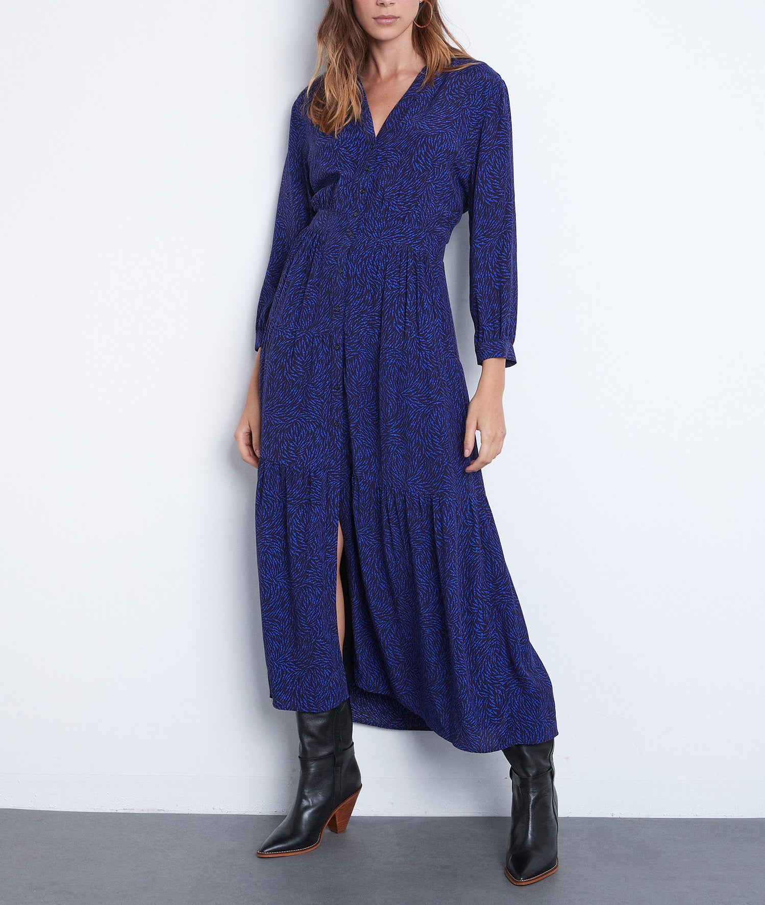 Robe longue fluide imprimée bleu vif Carola Faume - seconde main