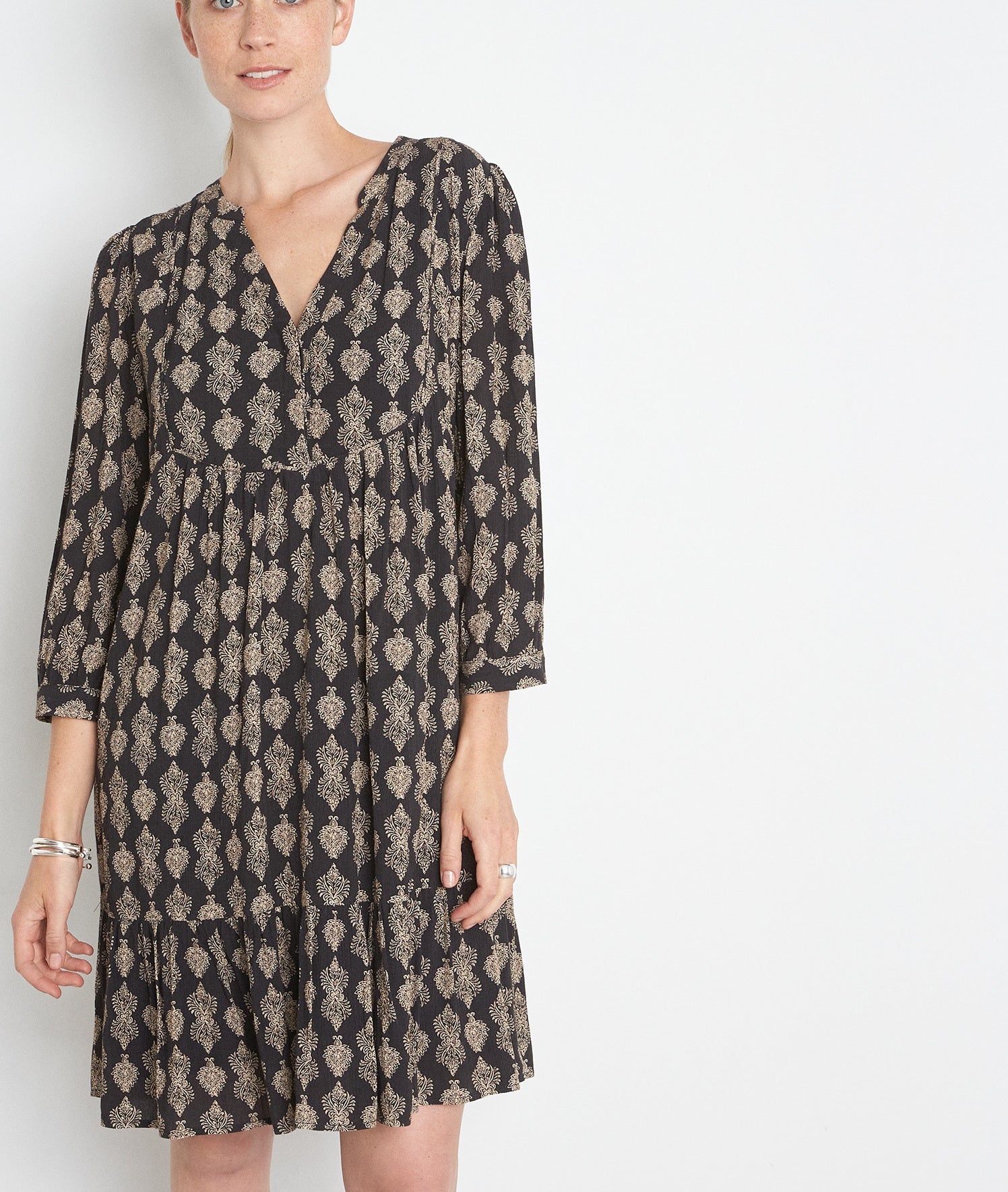 Robe courte imprimée noir et beige en viscose responsable Soleil Faume - seconde main