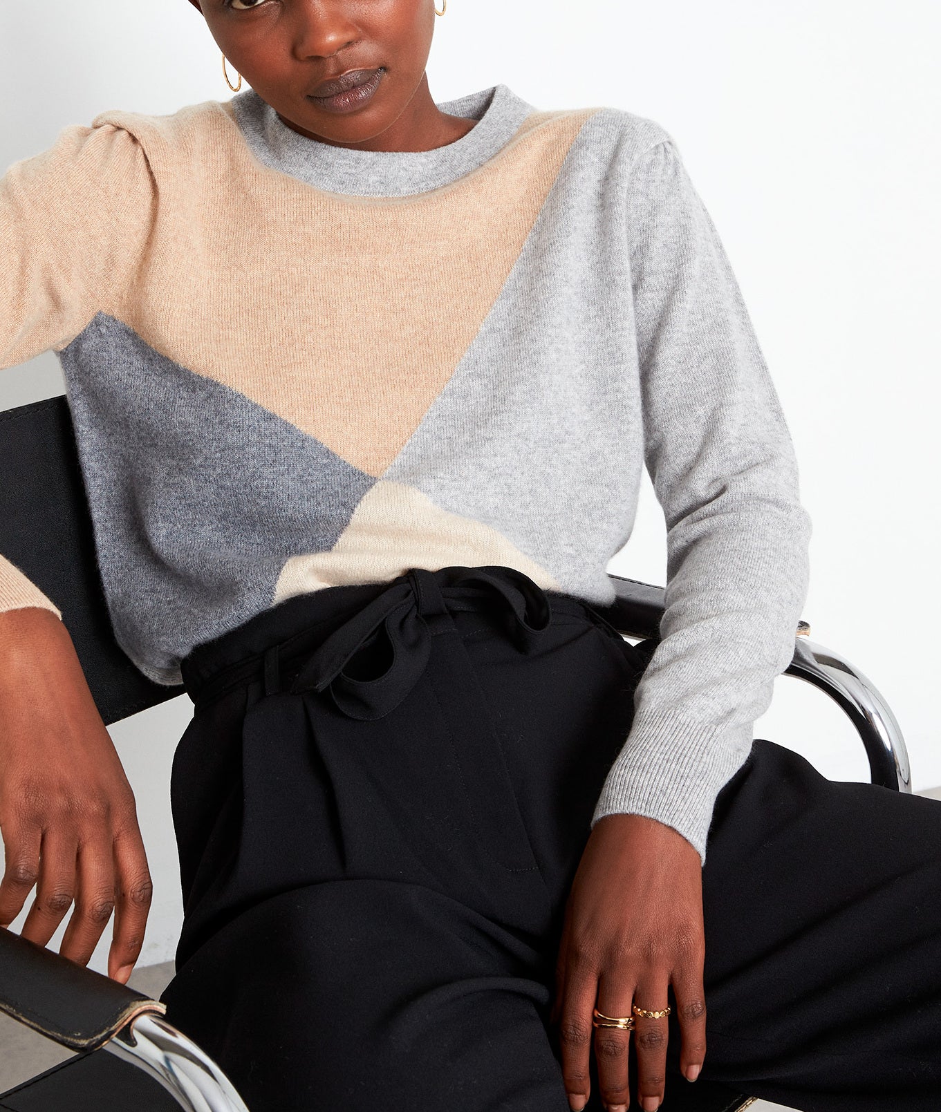 Pull en cachemire recyclé graphique camel et gris Triangle Faume - seconde main