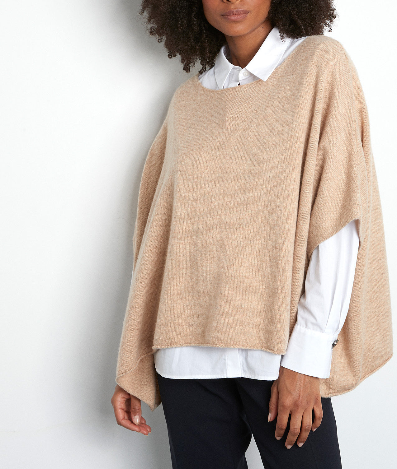 Poncho court en laine et cachemire recyclés camel Tarik Faume - seconde main