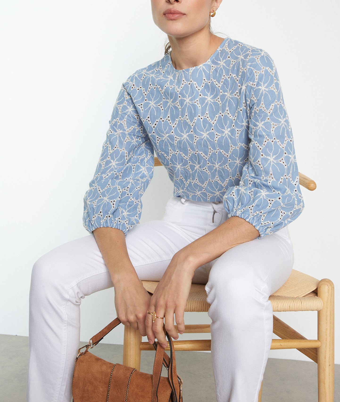 Blouse en coton brodé bleu clair Lindsay Faume - seconde main