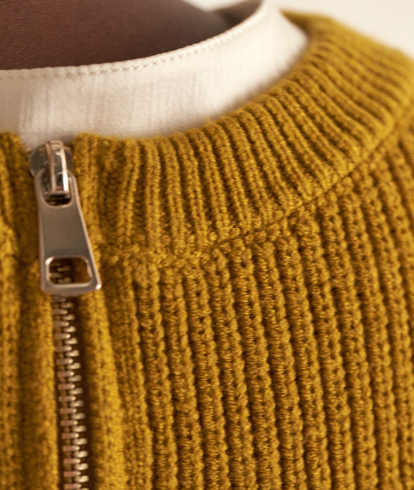 Pull sans manches en viscose EcoVero olive Bill Faume - seconde main