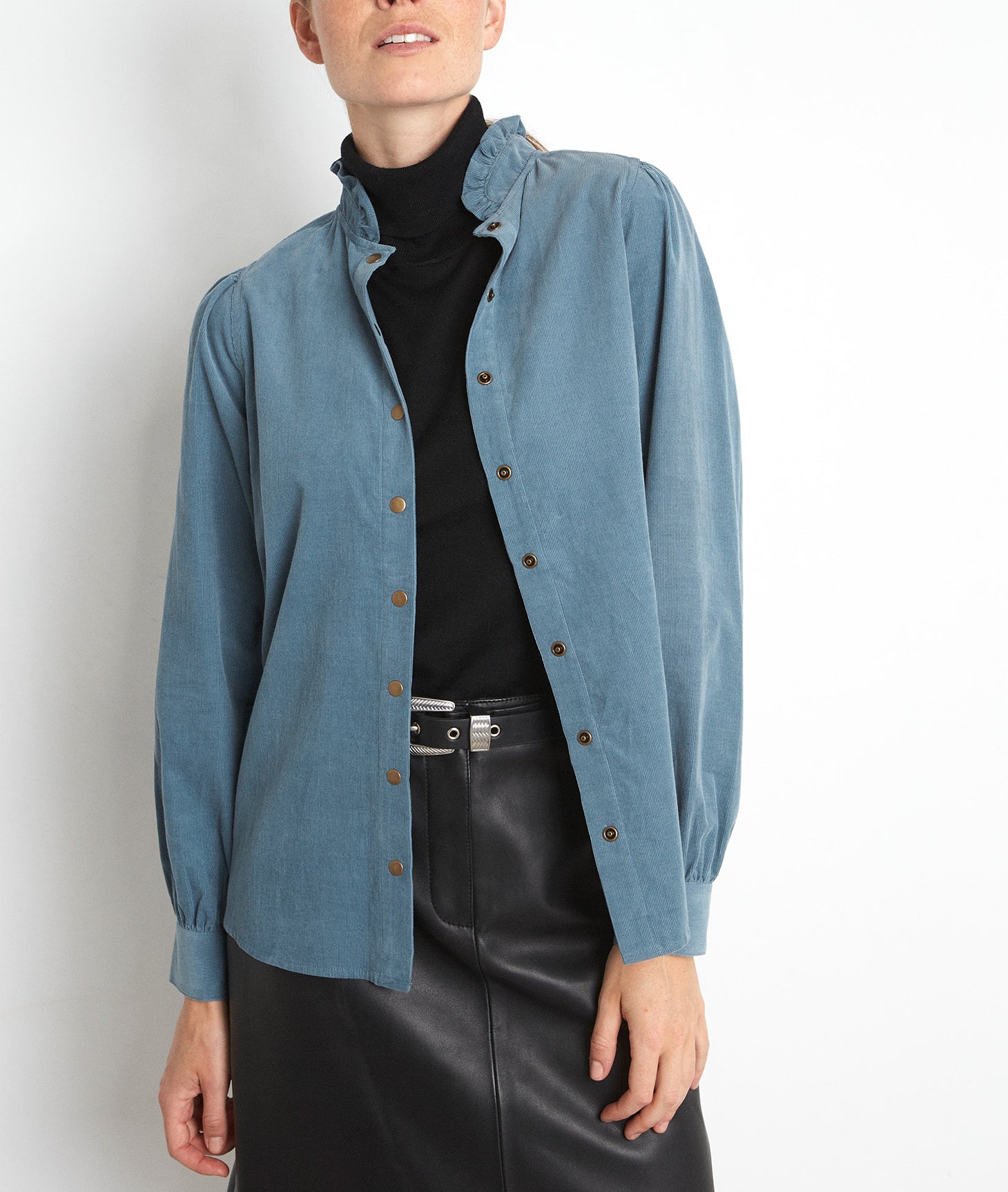 Chemise en velours milleraies bleue Jeraldine Faume - seconde main