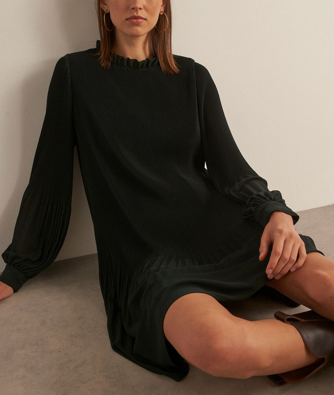 Robe courte plissée vert sapin Sylena Faume - seconde main