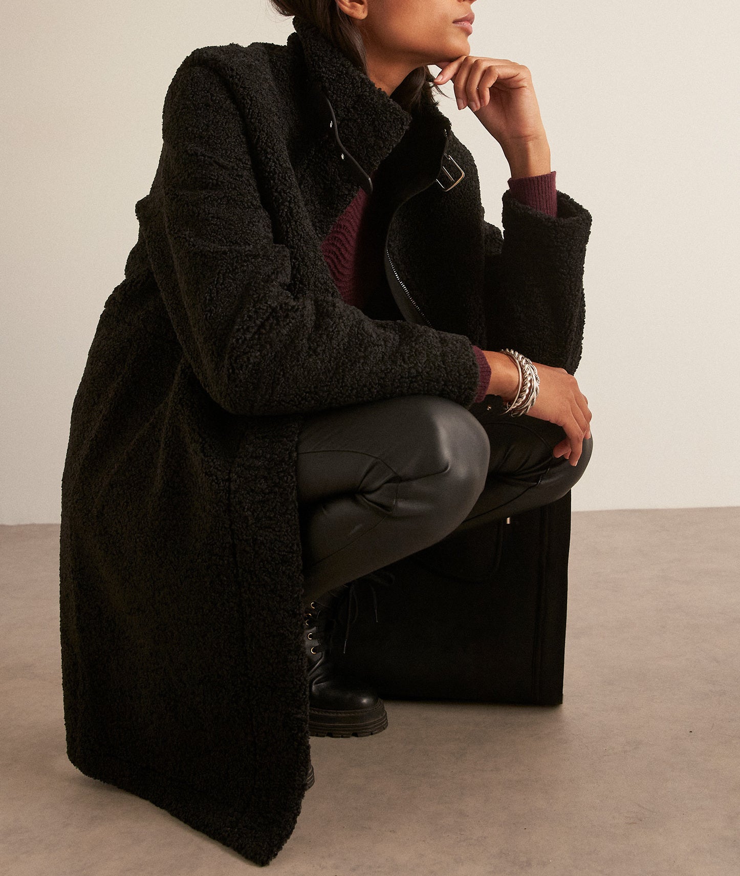 Manteau long effet peau retournée noir Marie Faume - seconde main