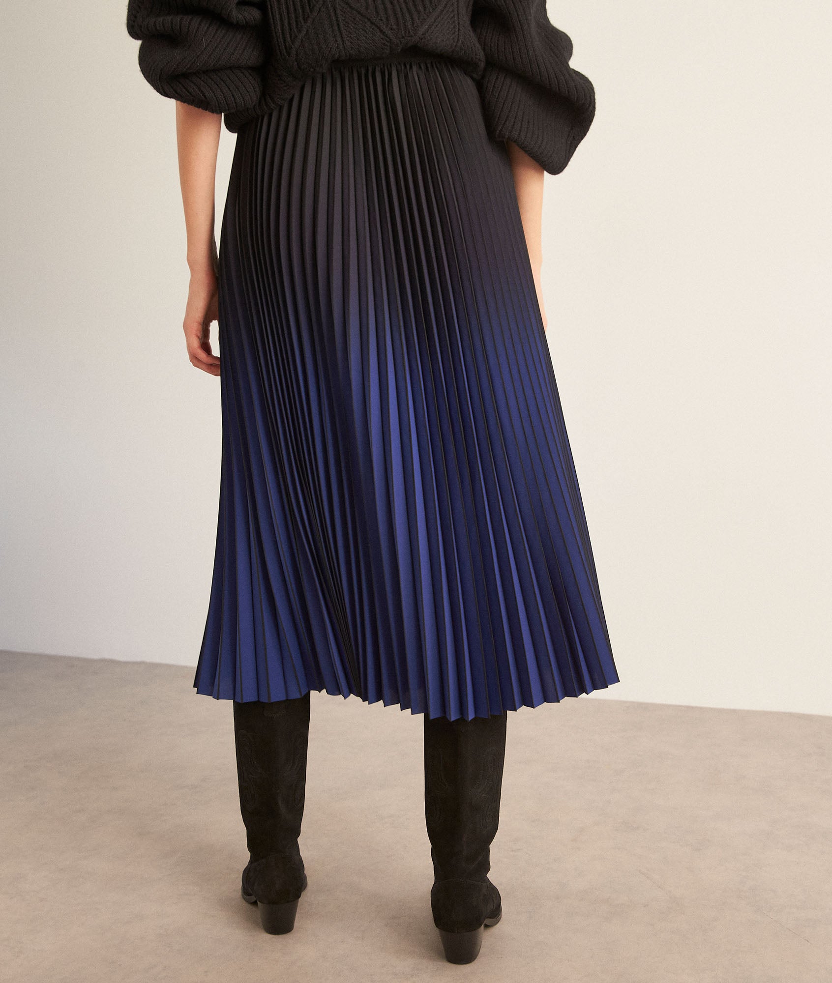 Jupe mi-longue plissée tie and dye marine Fatel Faume - seconde main