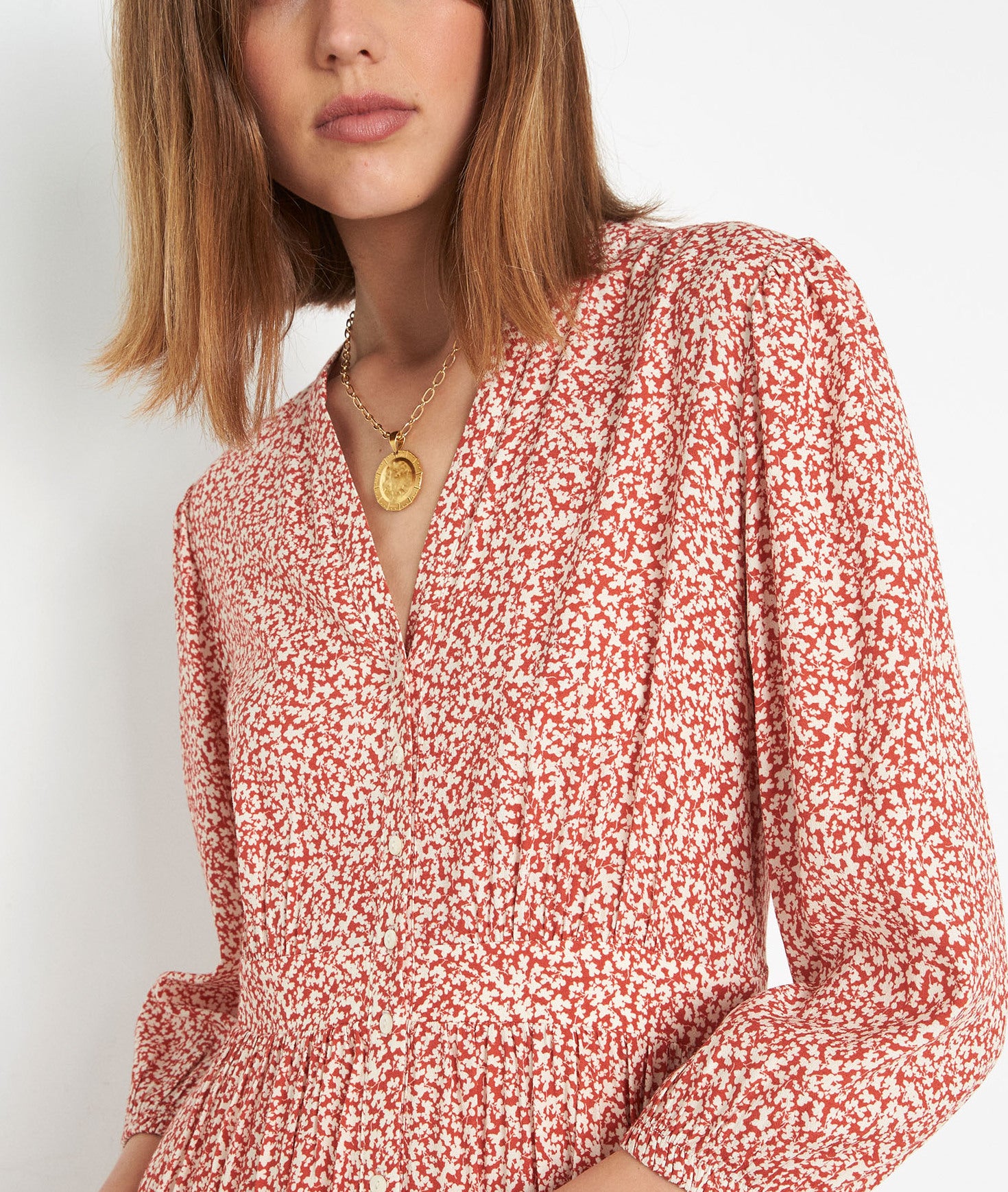 Robe longue et fluide imprimée rouge et blanche Namy Faume - seconde main