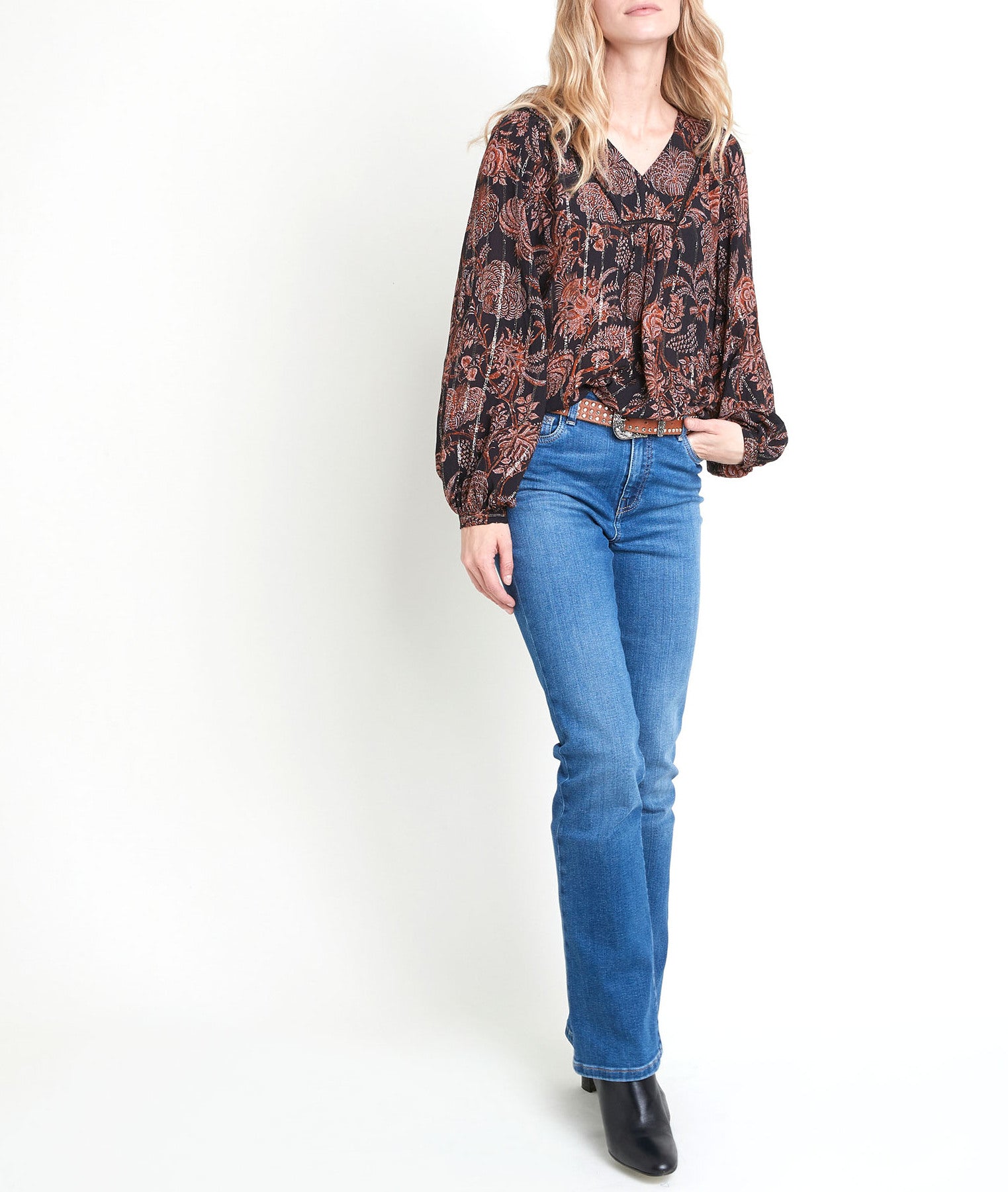 Blouse fluide imprimée noire et orangée Tolly Faume - seconde main