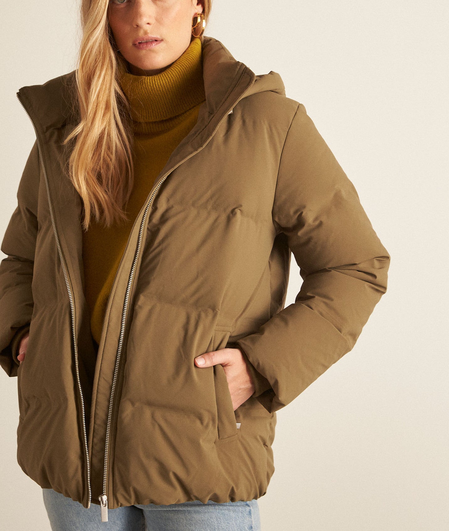 Doudoune courte kaki clair Mina Faume - seconde main