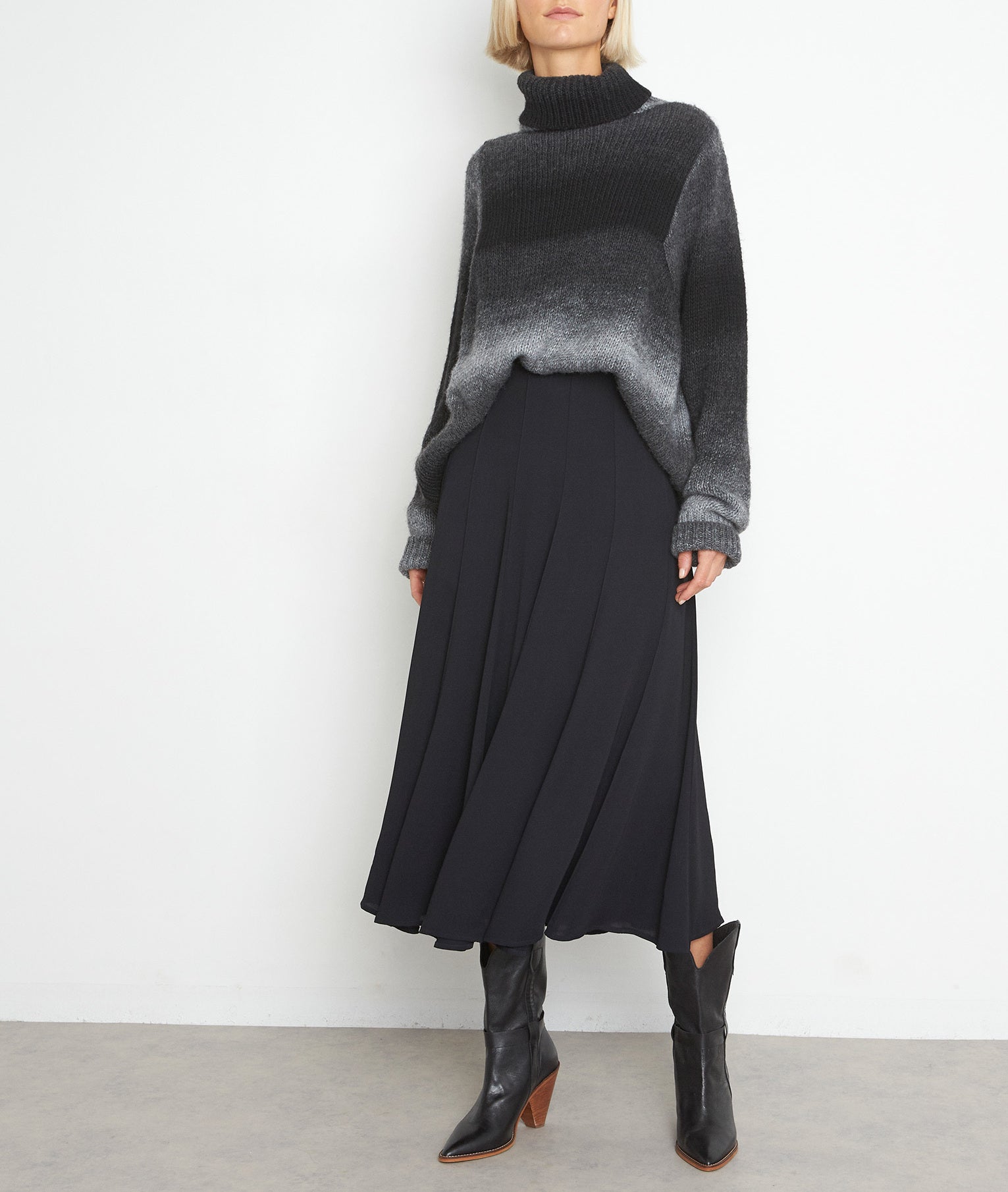 Jupe midi corolle noir Fidji Faume - seconde main