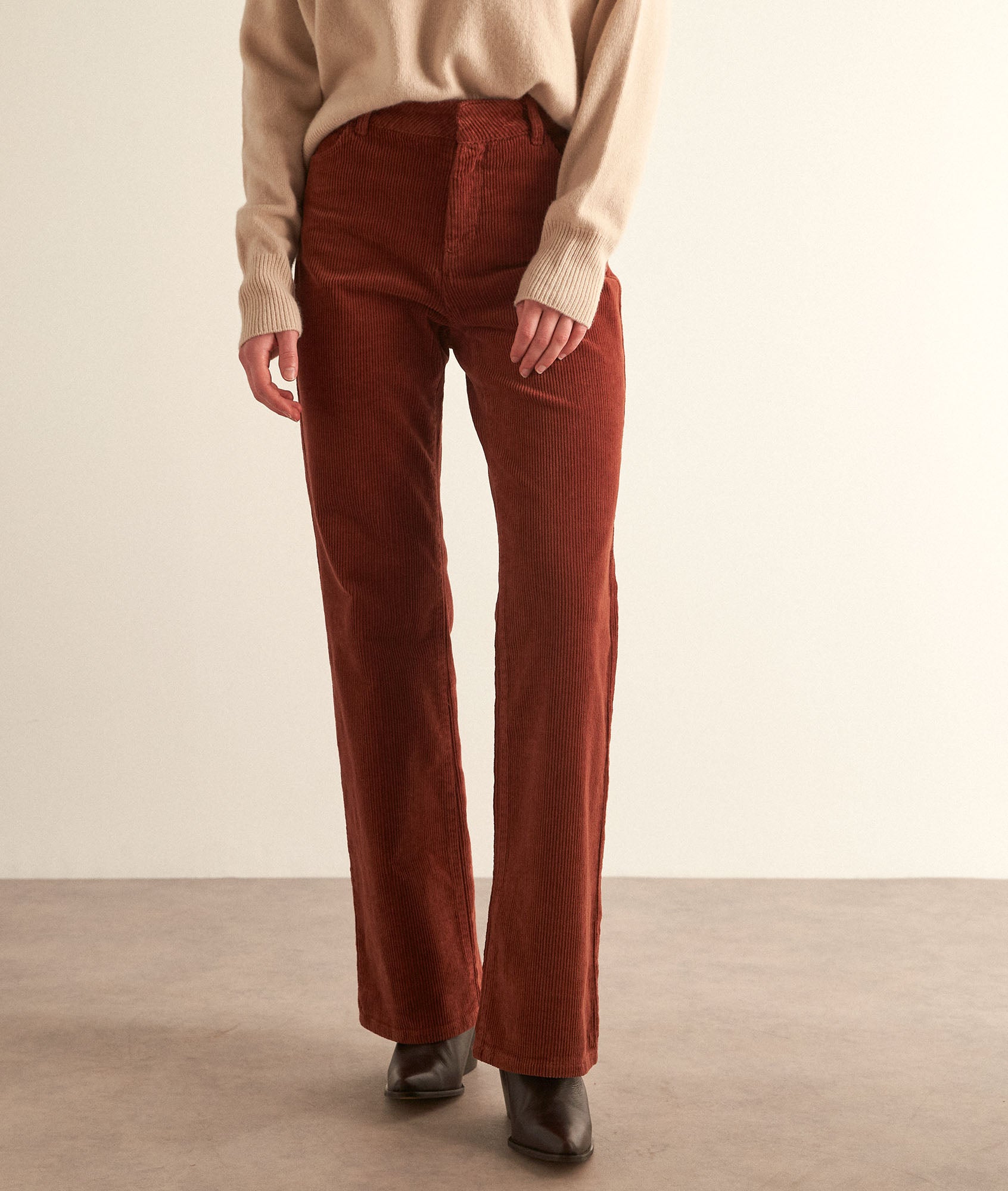 Pantalon flare en velours côtelé brique Fidji Faume - seconde main