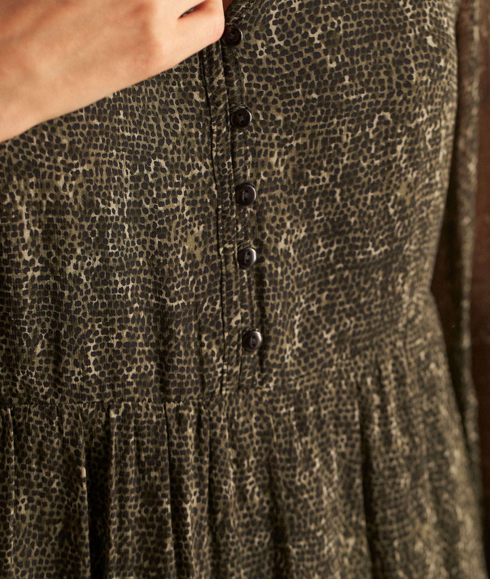 Robe courte kaki imprimée Hadira Faume - seconde main