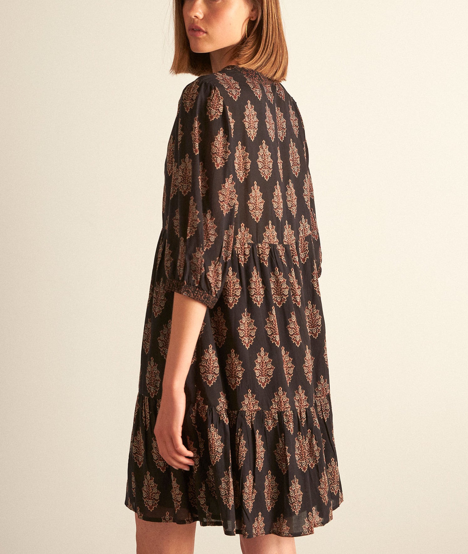 Robe courte noire imprimée HANJY Faume - seconde main