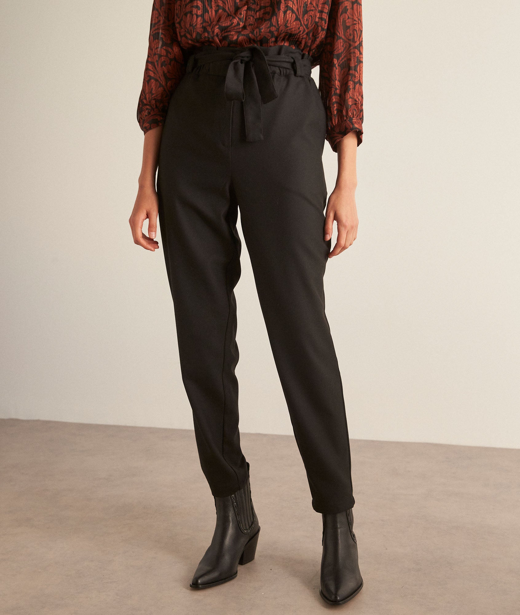 Pantalon paper bag noir Barbara Faume - seconde main