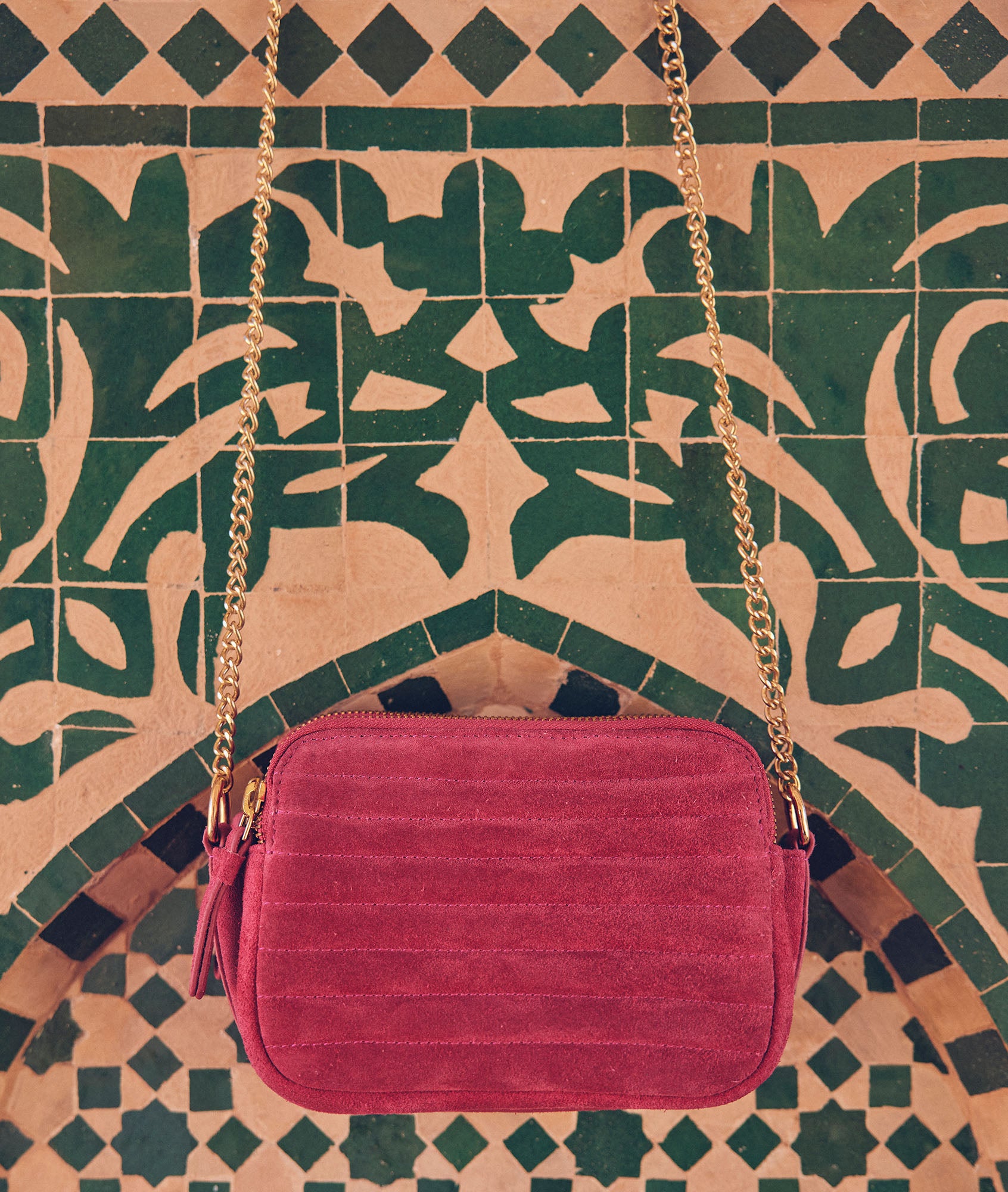 Mini sac matelassé en cuir velours fuchsia Flavie Faume - seconde main