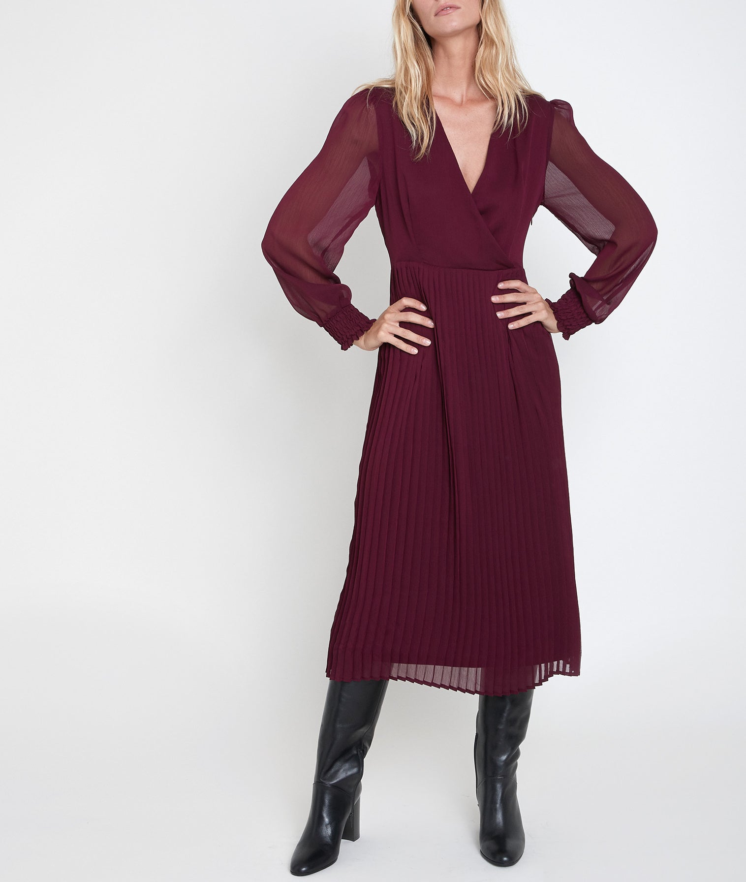 Robe longue plissée grenat Caresse Faume - seconde main