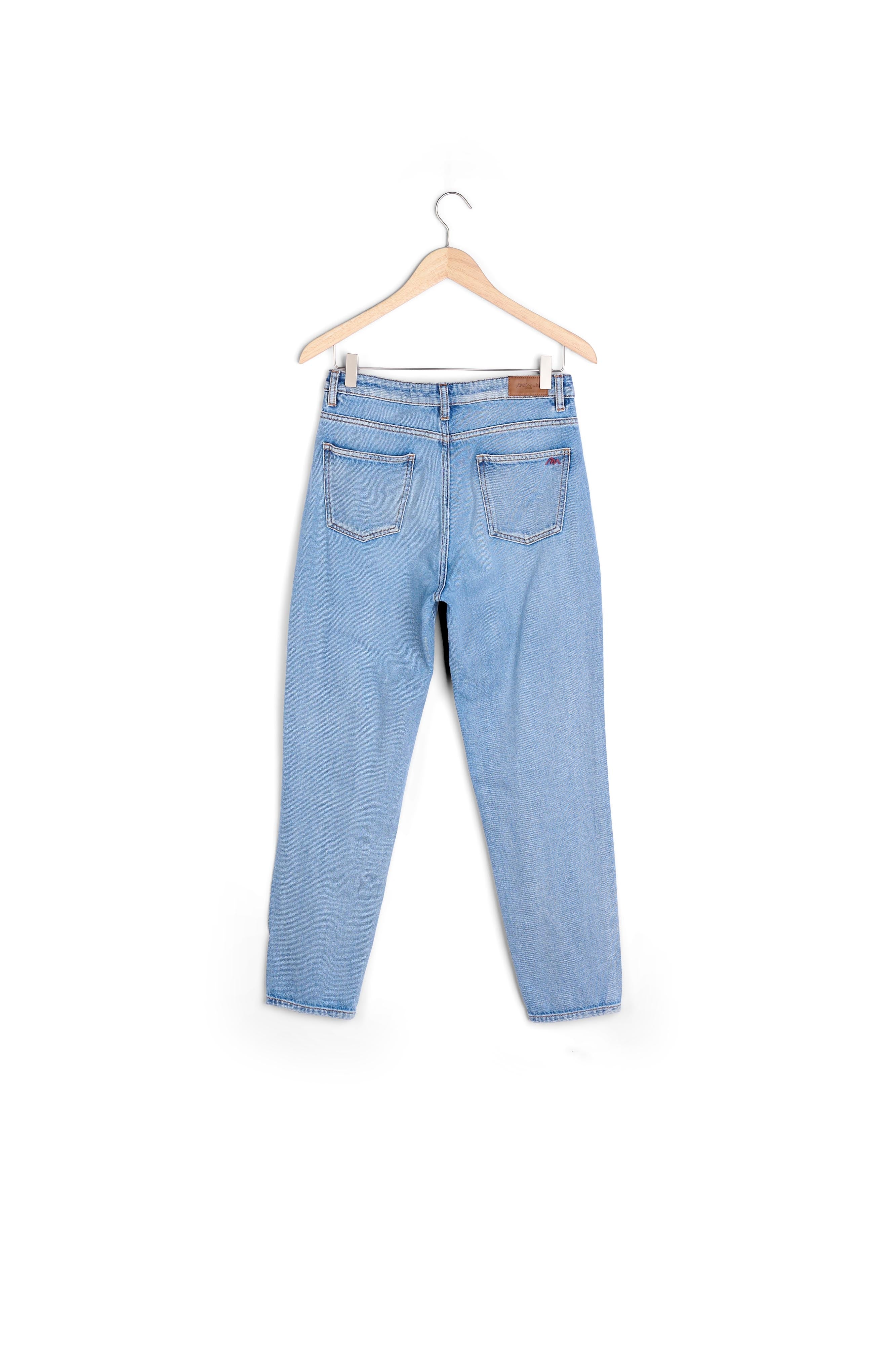 Le lovely mum: jean pure bleached Solene Faume - seconde main