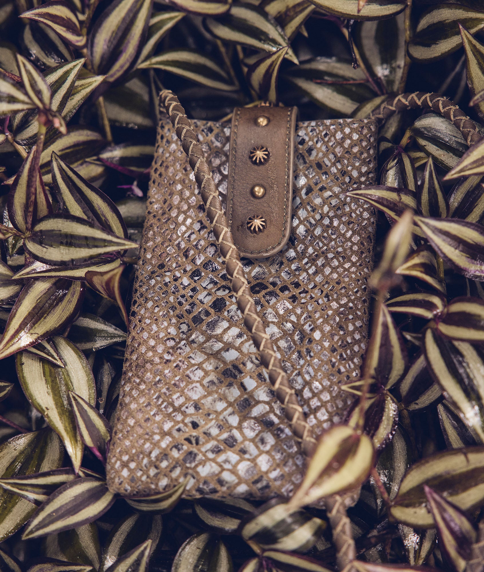 Pochette téléphone en cuir effet python beige Farry Faume - seconde main