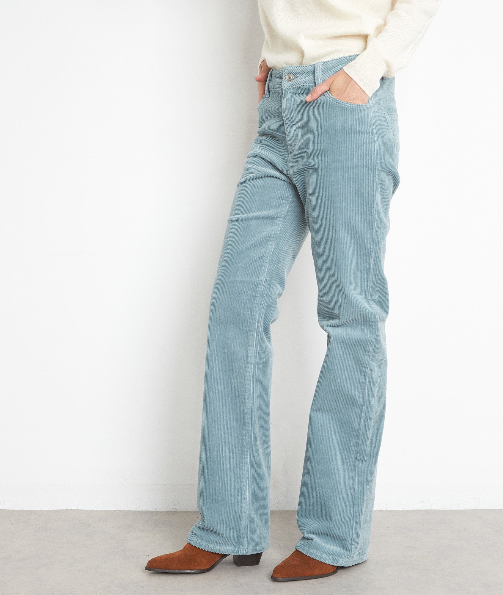 Pantalon flare en velours côtelé bleu Fidji Faume - seconde main